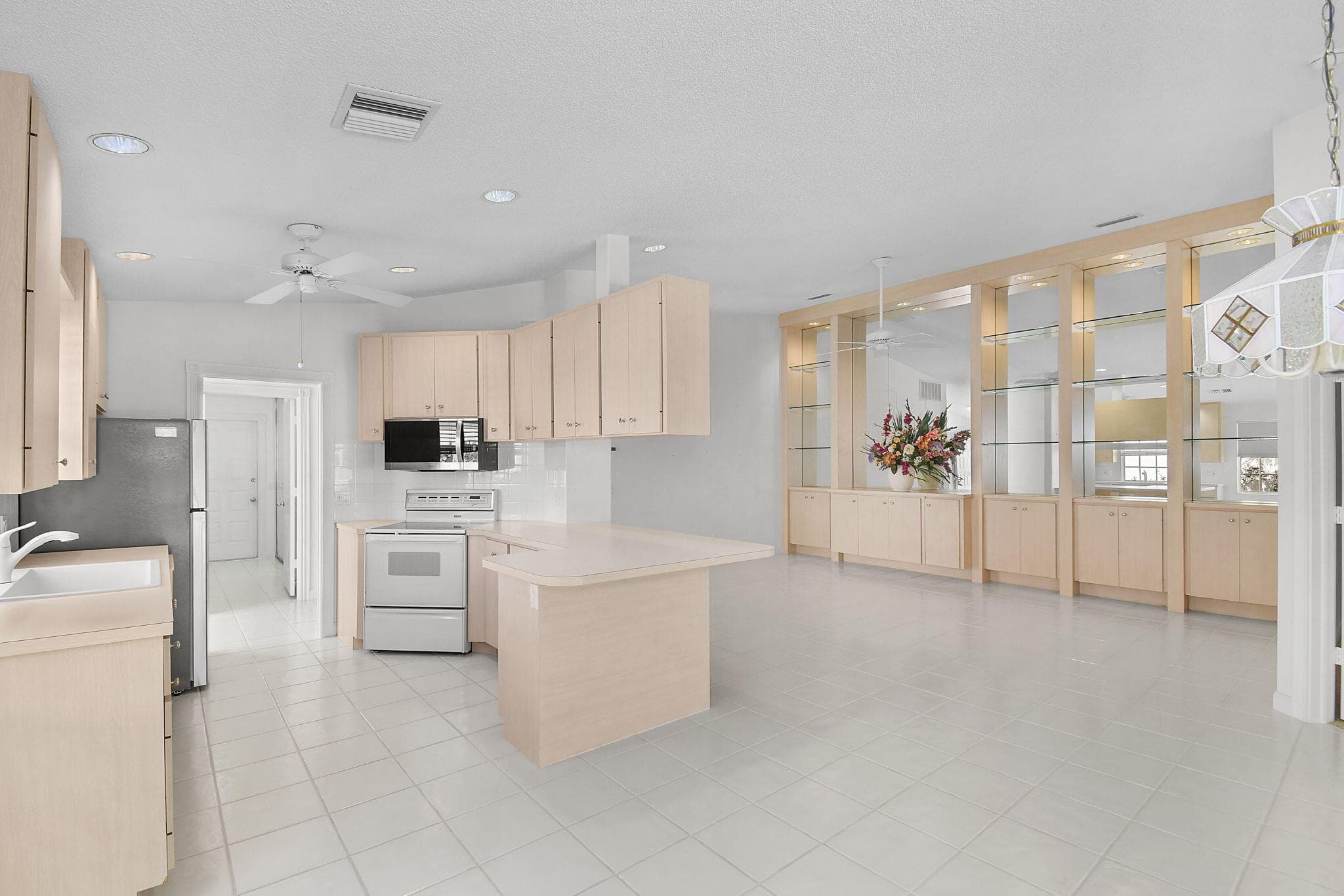 7767 SE Spicewood Circle, Hobe Sound, FL 33455 — photo 7 of 37