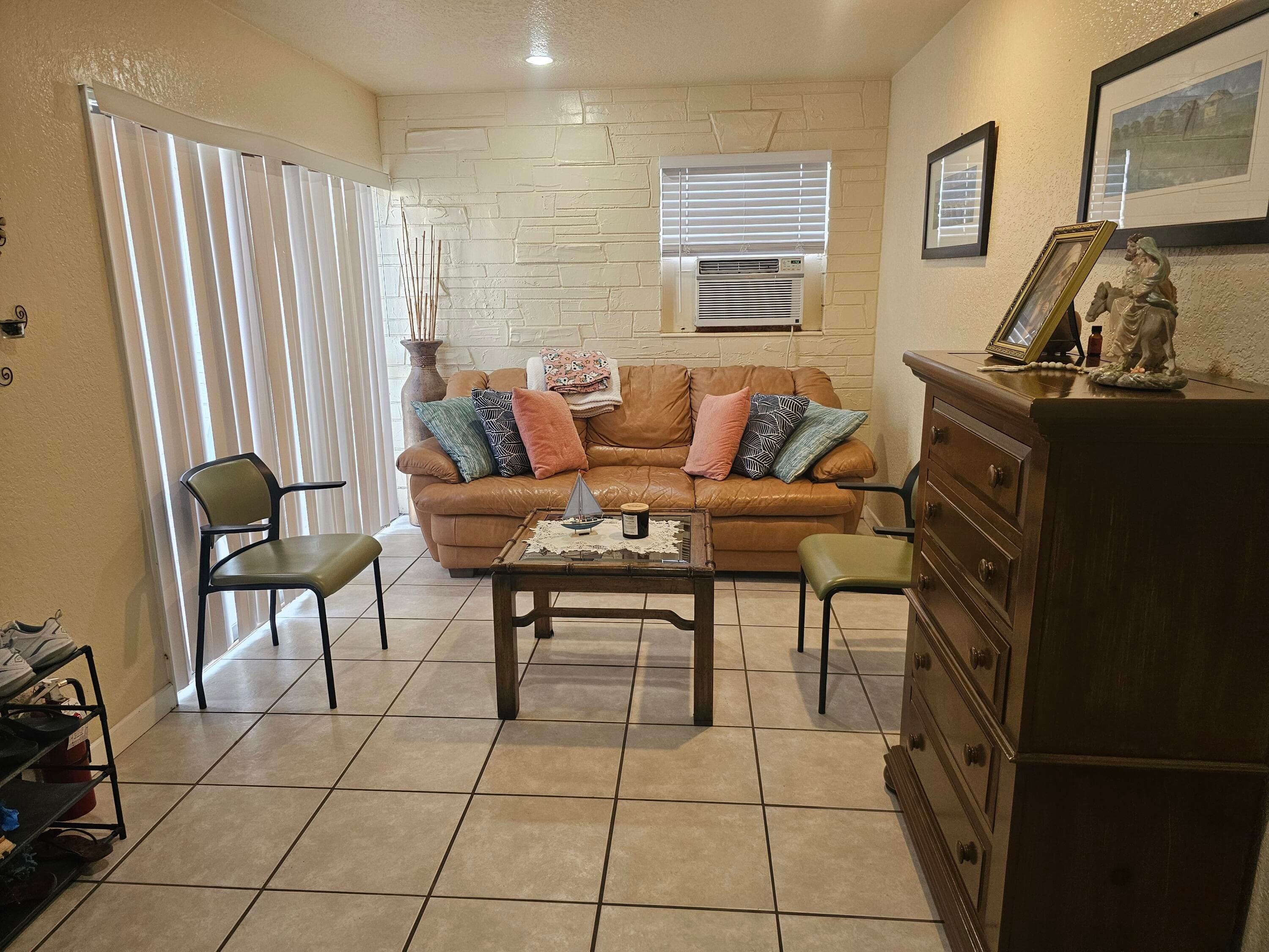 2512 Arthur Street, Hollywood, FL 33020 — photo 9 of 18