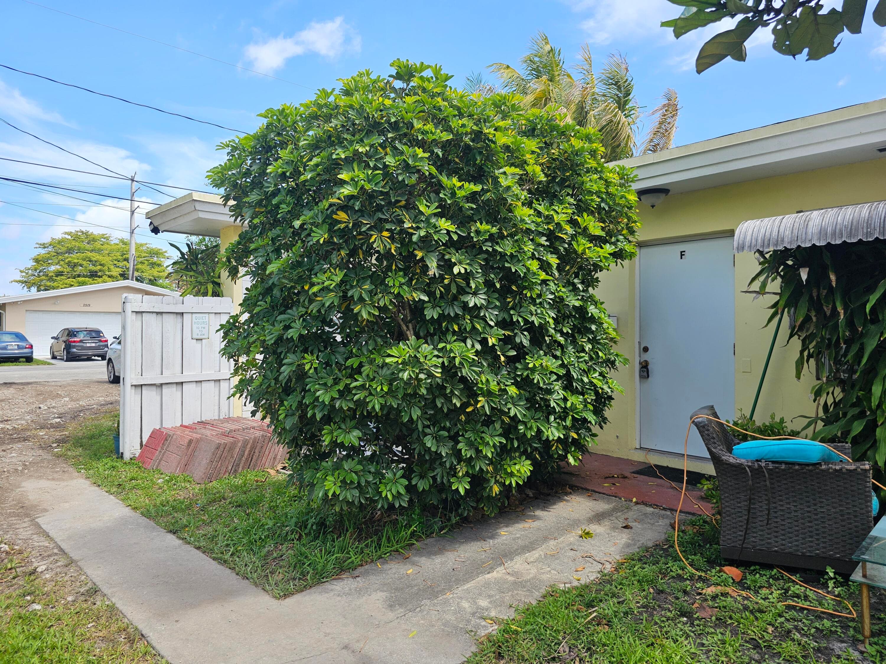 2512 Arthur Street, Hollywood, FL 33020 — photo 8 of 18
