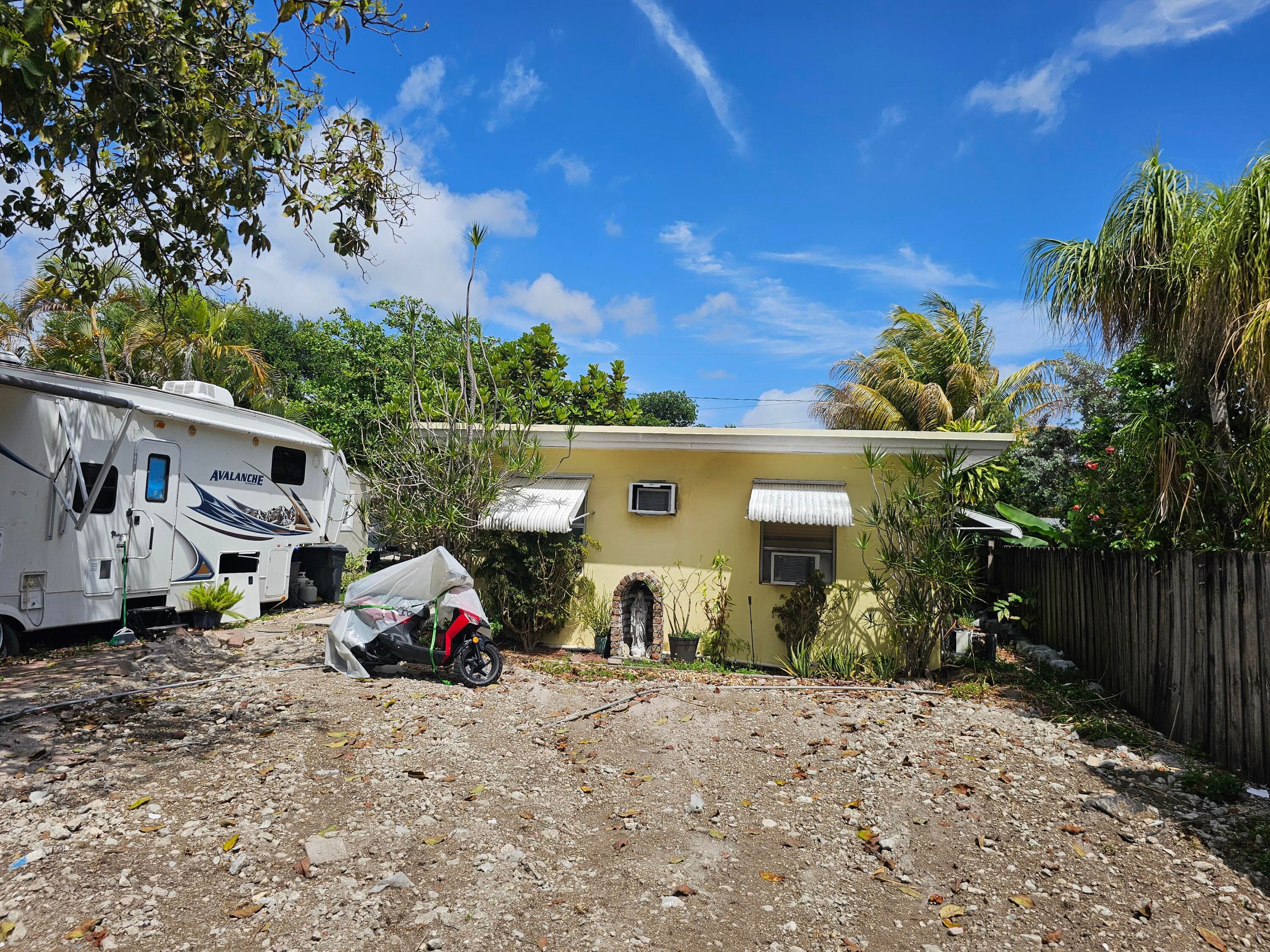 2512 Arthur Street, Hollywood, FL 33020 — photo 17 of 18