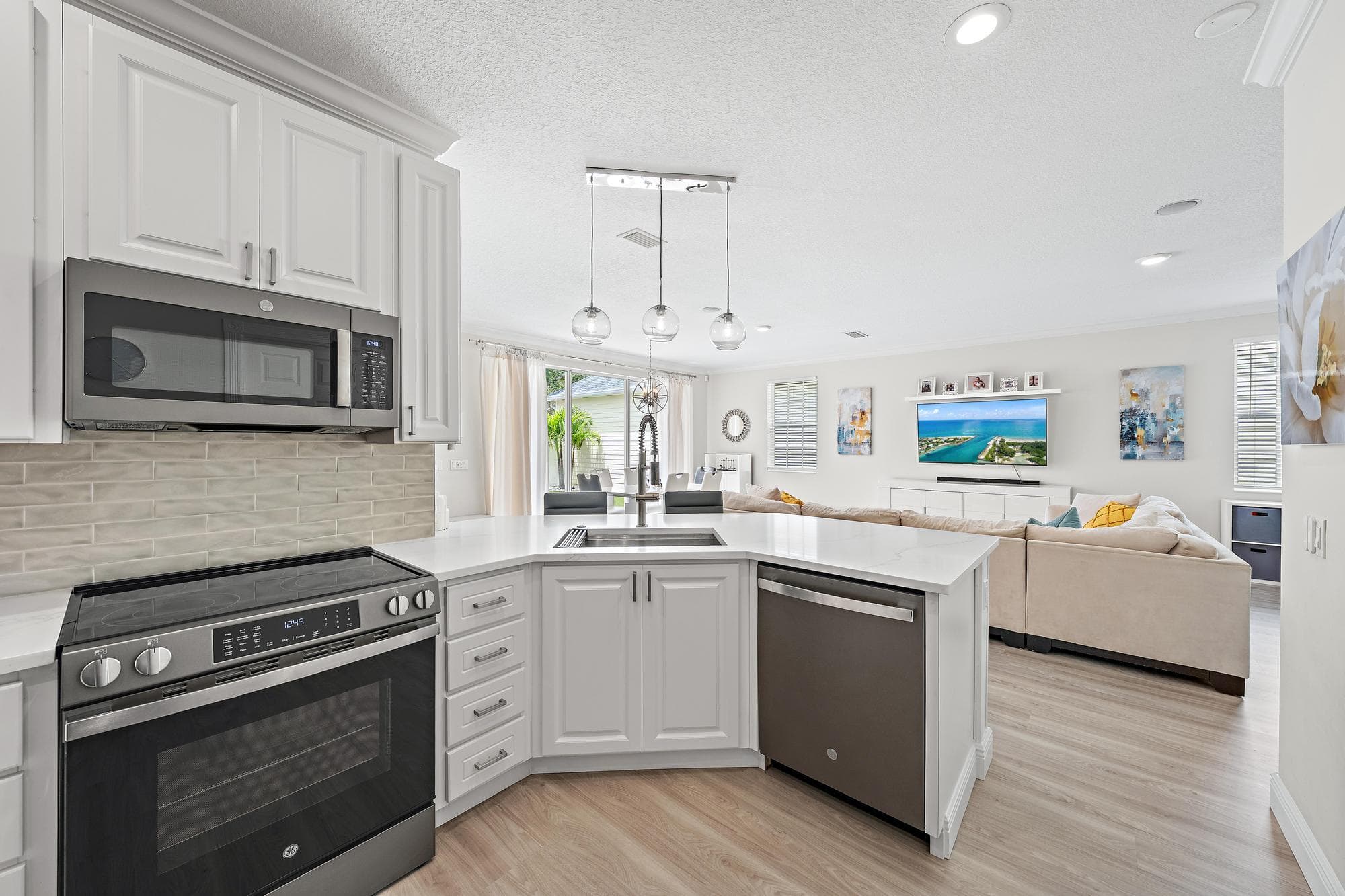 166 Honeysuckle Drive, Jupiter, FL 33458 — photo 5 of 26