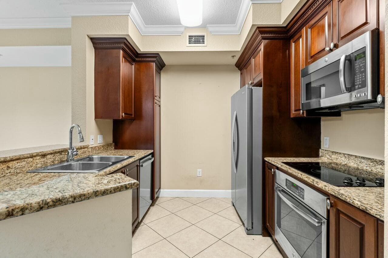 1690 Renaissance Commons Boulevard 1125, Boynton Beach, FL 33426 — photo 10 of 35