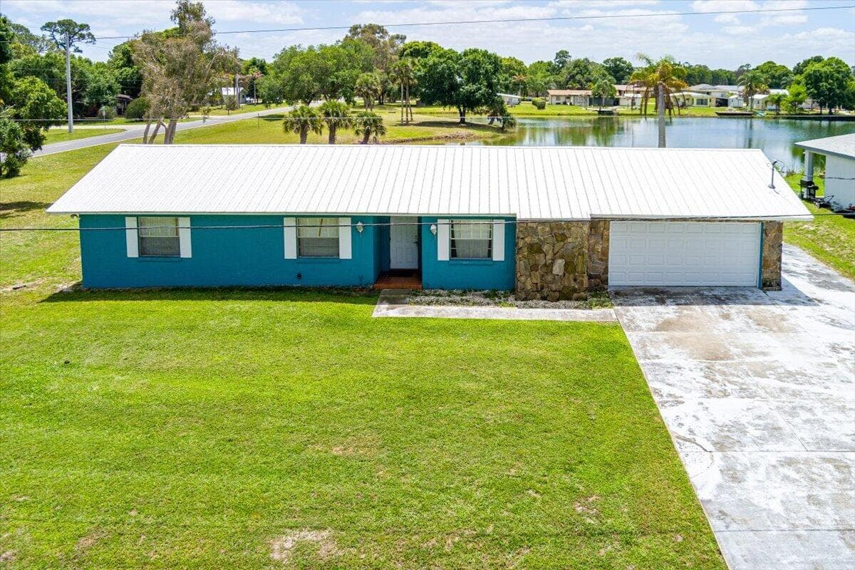 6901 Salerno Road, Fort Pierce, FL 34951 — photo 8 of 60