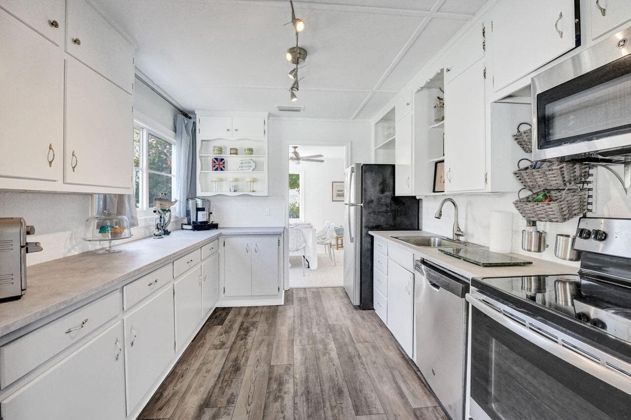 221 S Ocean Breeze #1 & #2, Lake Worth Beach, FL 33460 — photo 11 of 58