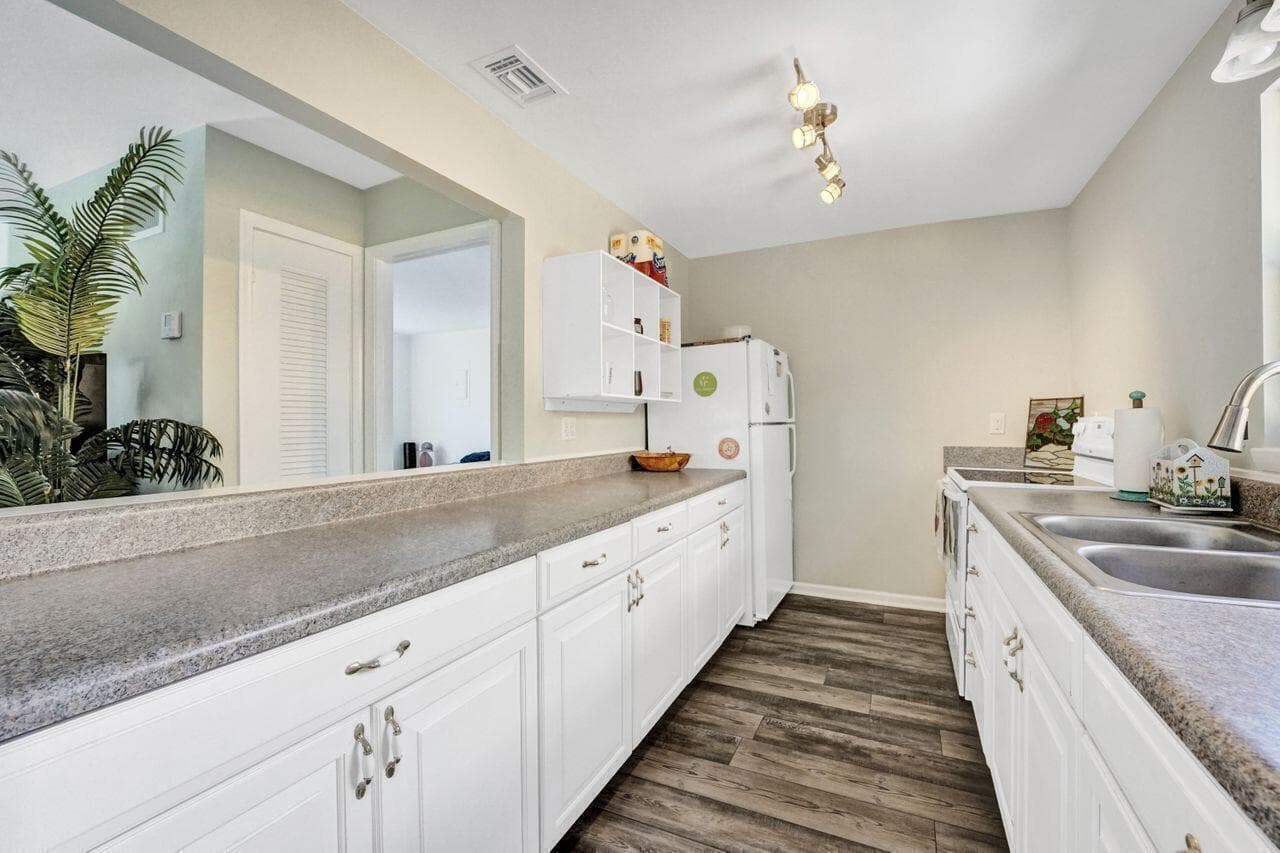 221 S Ocean Breeze #1 & #2, Lake Worth Beach, FL 33460 — photo 34 of 58
