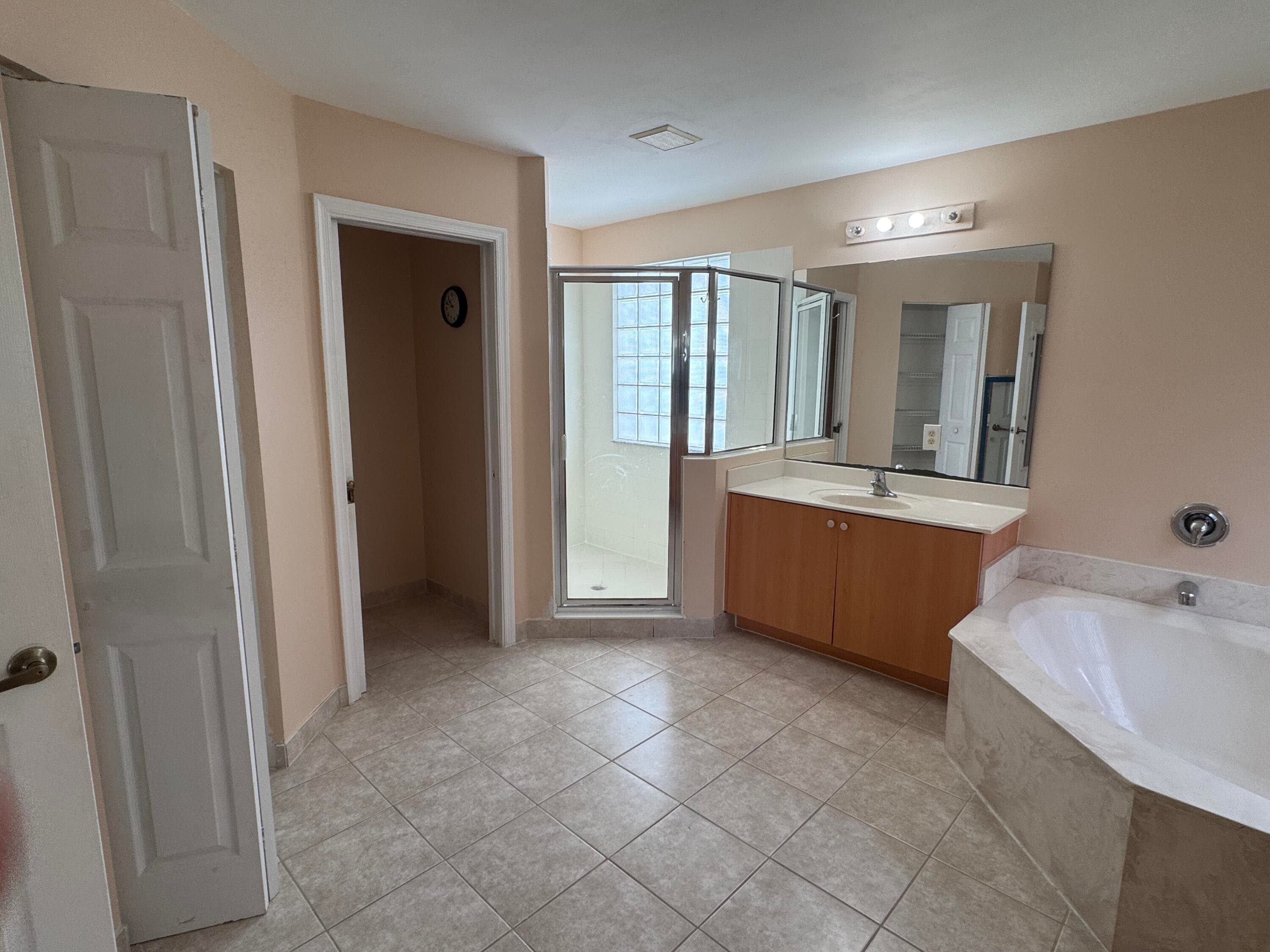 6457 Adriatic Way, Lake Belvedere Estates, FL 33413 — photo 18 of 27