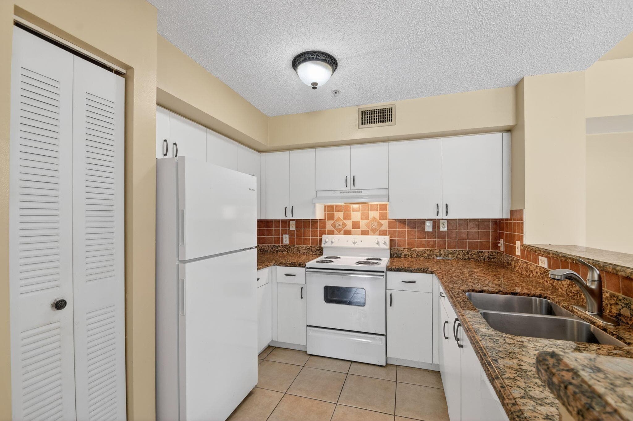 7864 Sonoma Springs Circle 206, Lake Worth, FL 33463 — photo 2 of 45