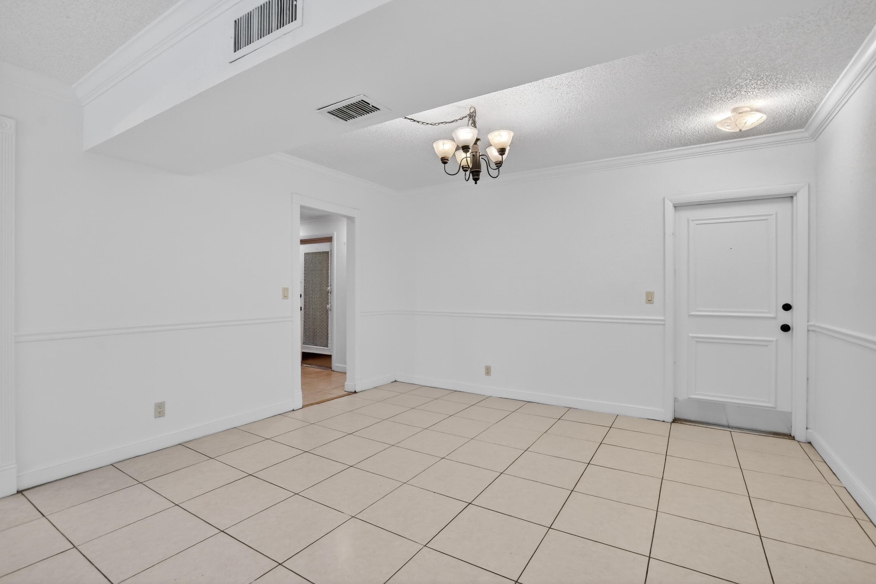 636 NW 13th Street 0110, Boca Raton, FL 33486 — photo 4 of 35