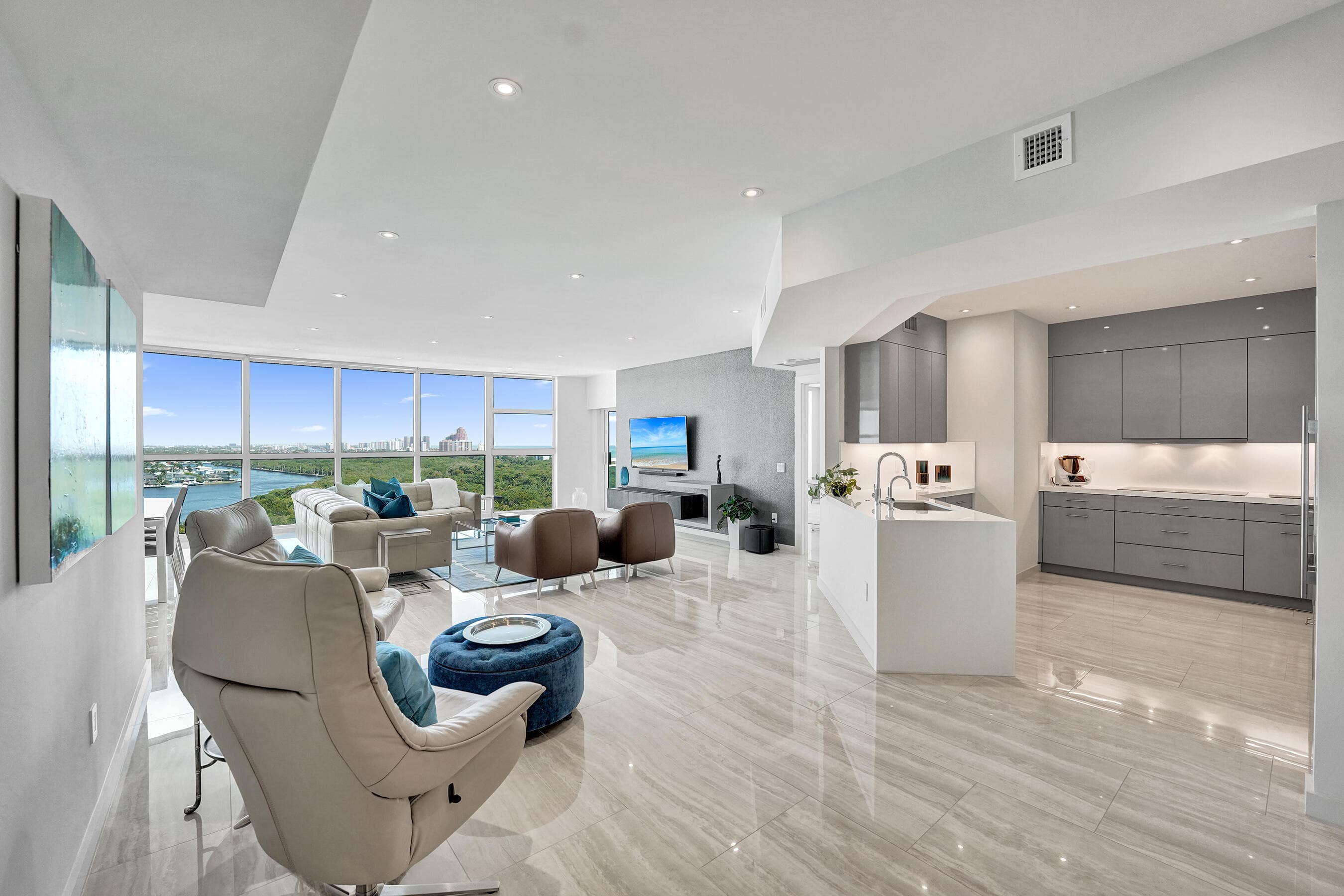 2845 NE 9th Street Ph5, Fort Lauderdale, FL 33304 — photo 3 of 49