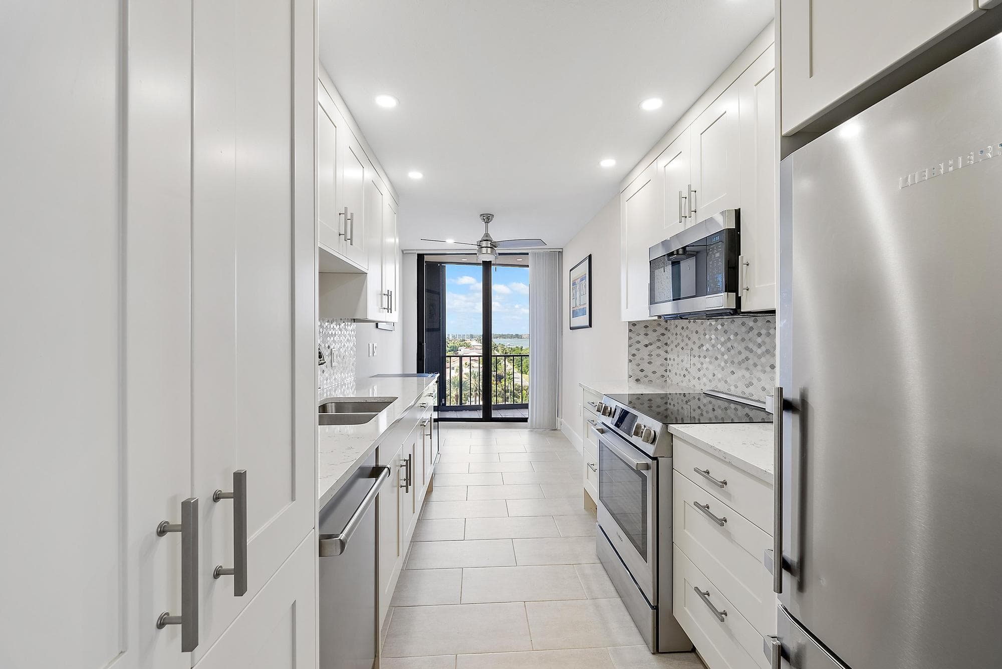 4200 N Ocean Drive 2-705, Singer Island, FL 33404 — photo 7 of 29