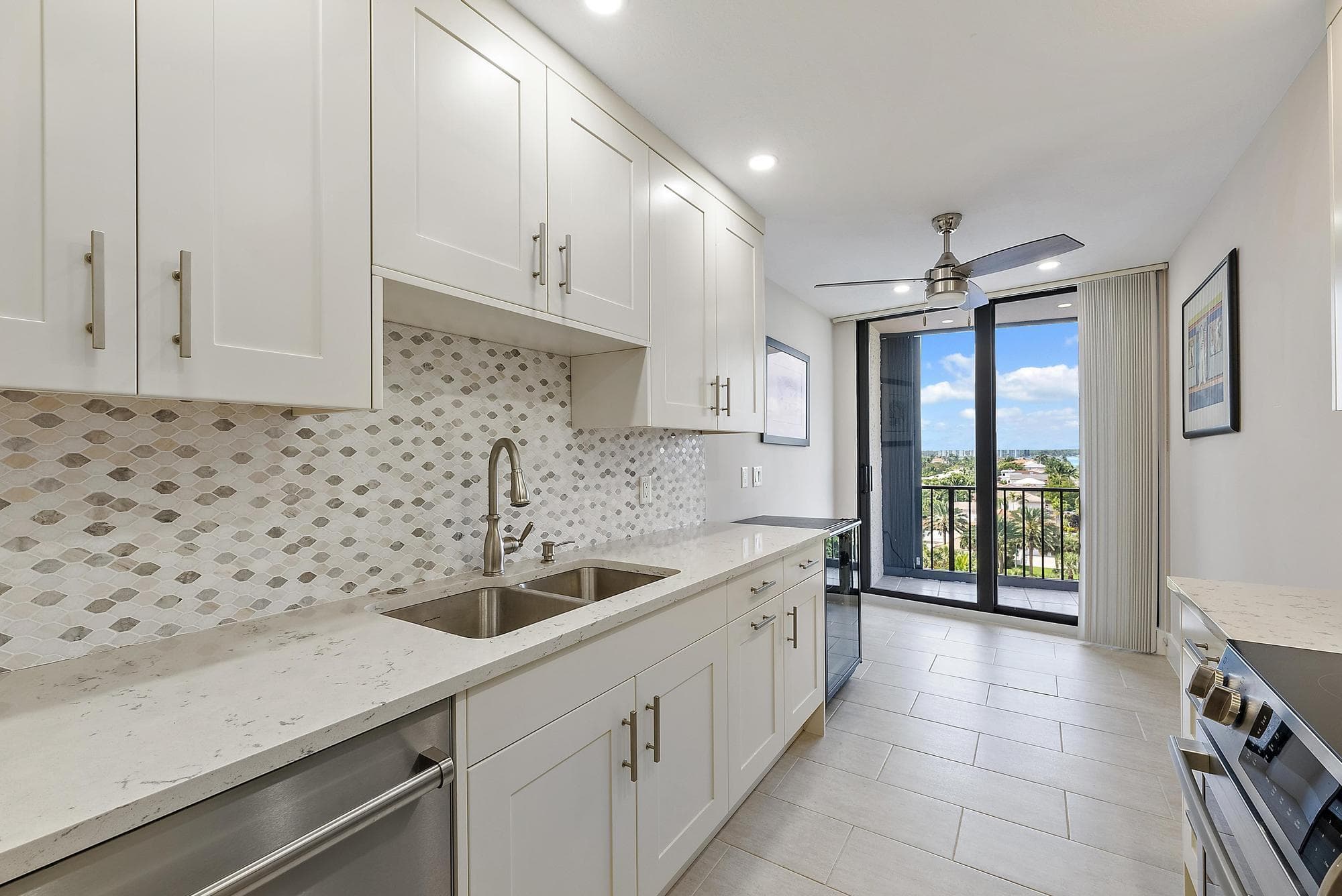 4200 N Ocean Drive 2-705, Singer Island, FL 33404 — photo 8 of 29