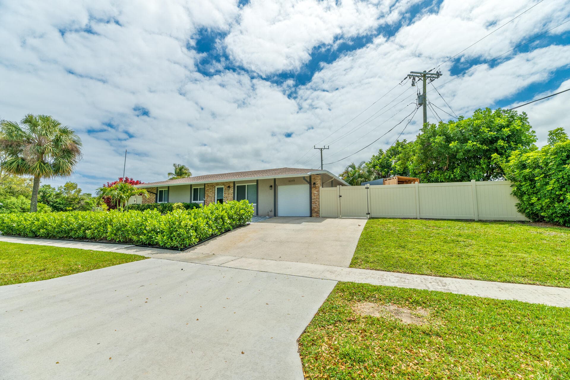 8099 Santa Fe Trail, Boca Raton, FL 33487 — photo 4 of 73