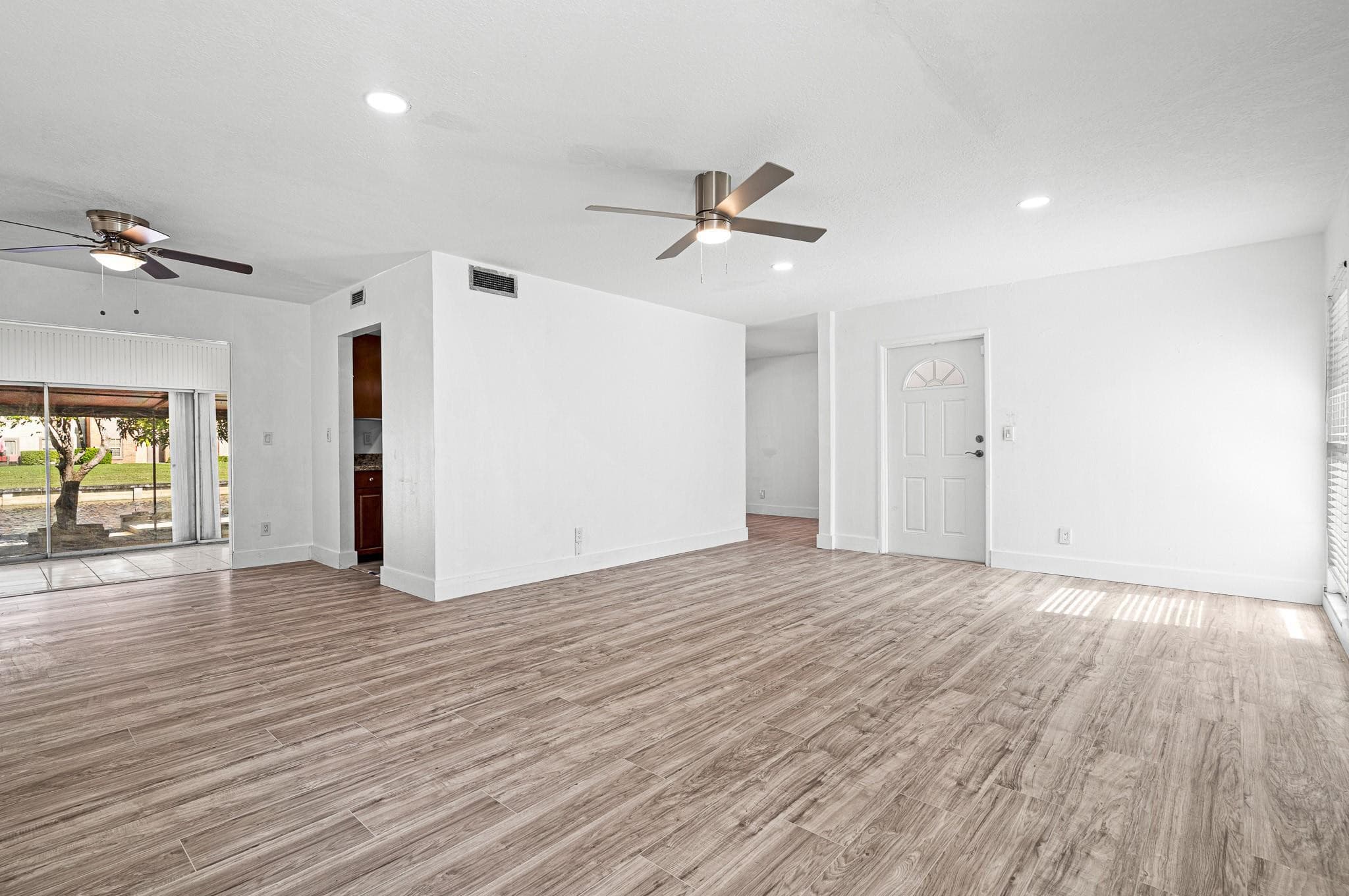 7007 NW 64th Street, Tamarac, FL 33321 — photo 6 of 48