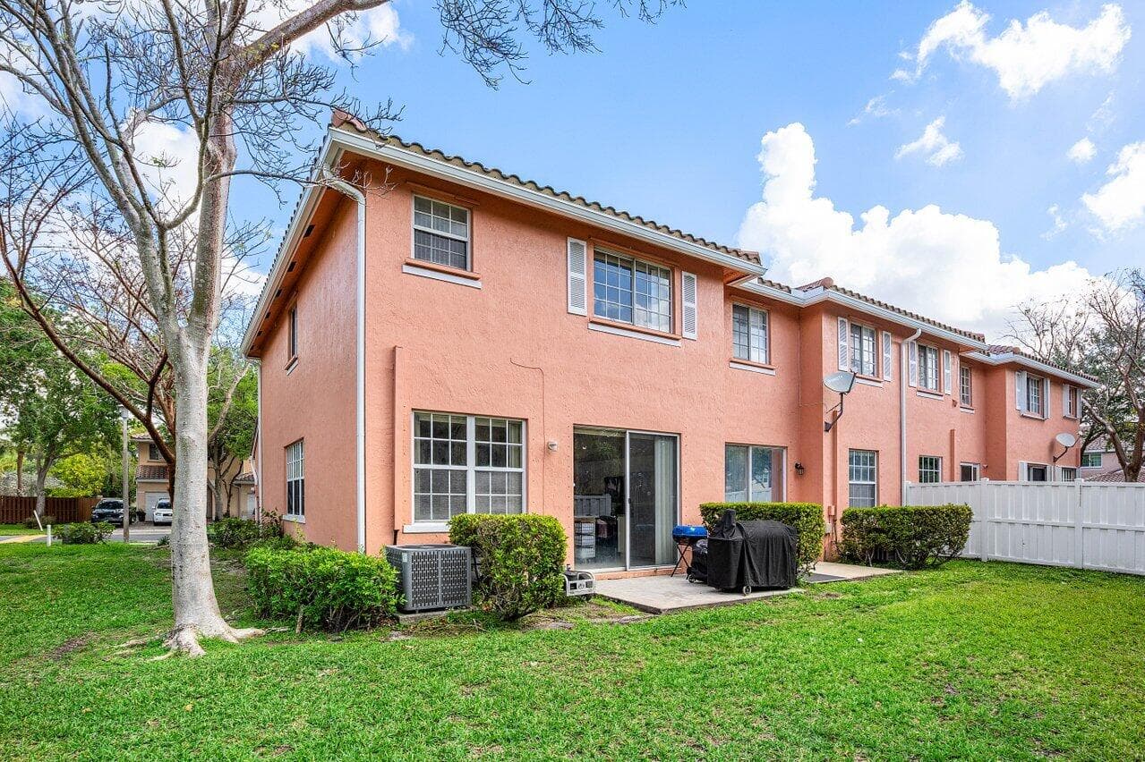 9090 NW 40th Place, Sunrise, FL 33351 — photo 20 of 25
