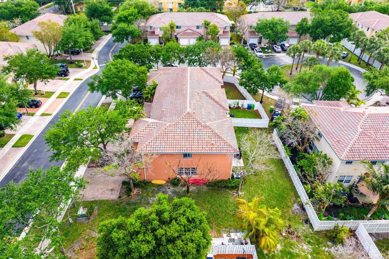 9090 NW 40th Place, Sunrise, FL 33351 — photo 22 of 25