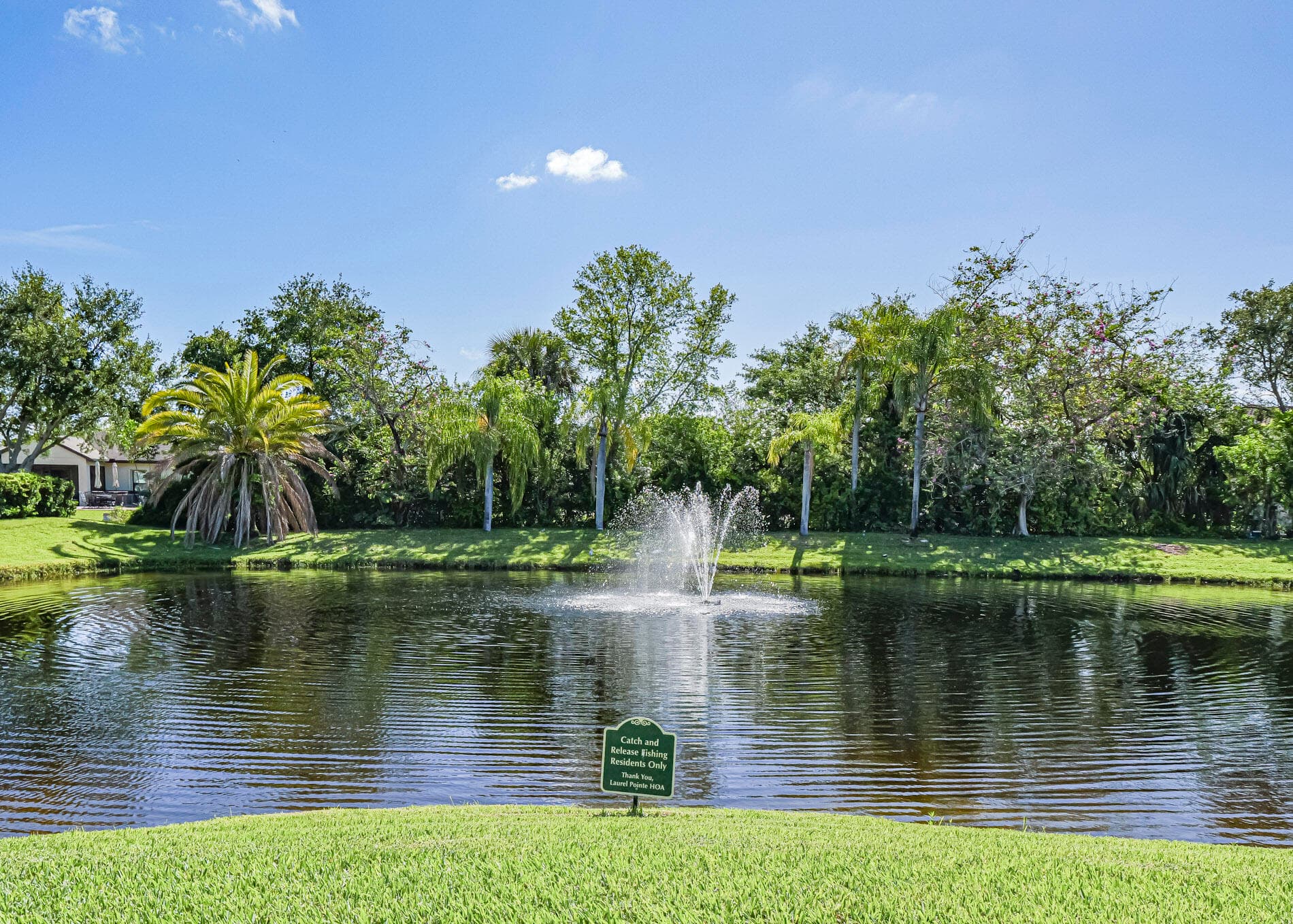 735 23rd Avenue, Vero Beach, FL 32962 — photo 4 of 32