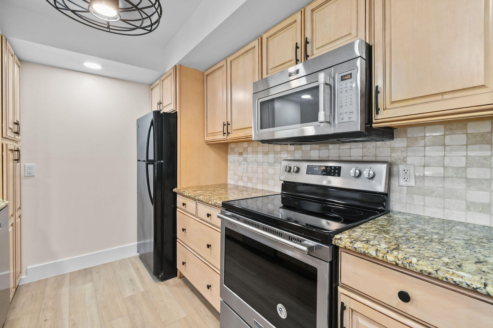 2233 NW 22nd Avenue 102, Stuart, FL 34994 — photo 18 of 55
