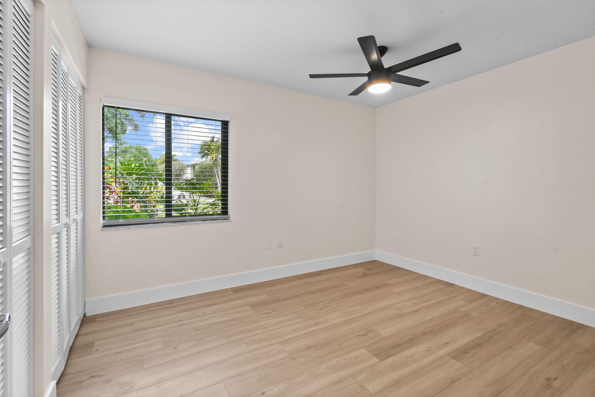 2233 NW 22nd Avenue 102, Stuart, FL 34994 — photo 33 of 55
