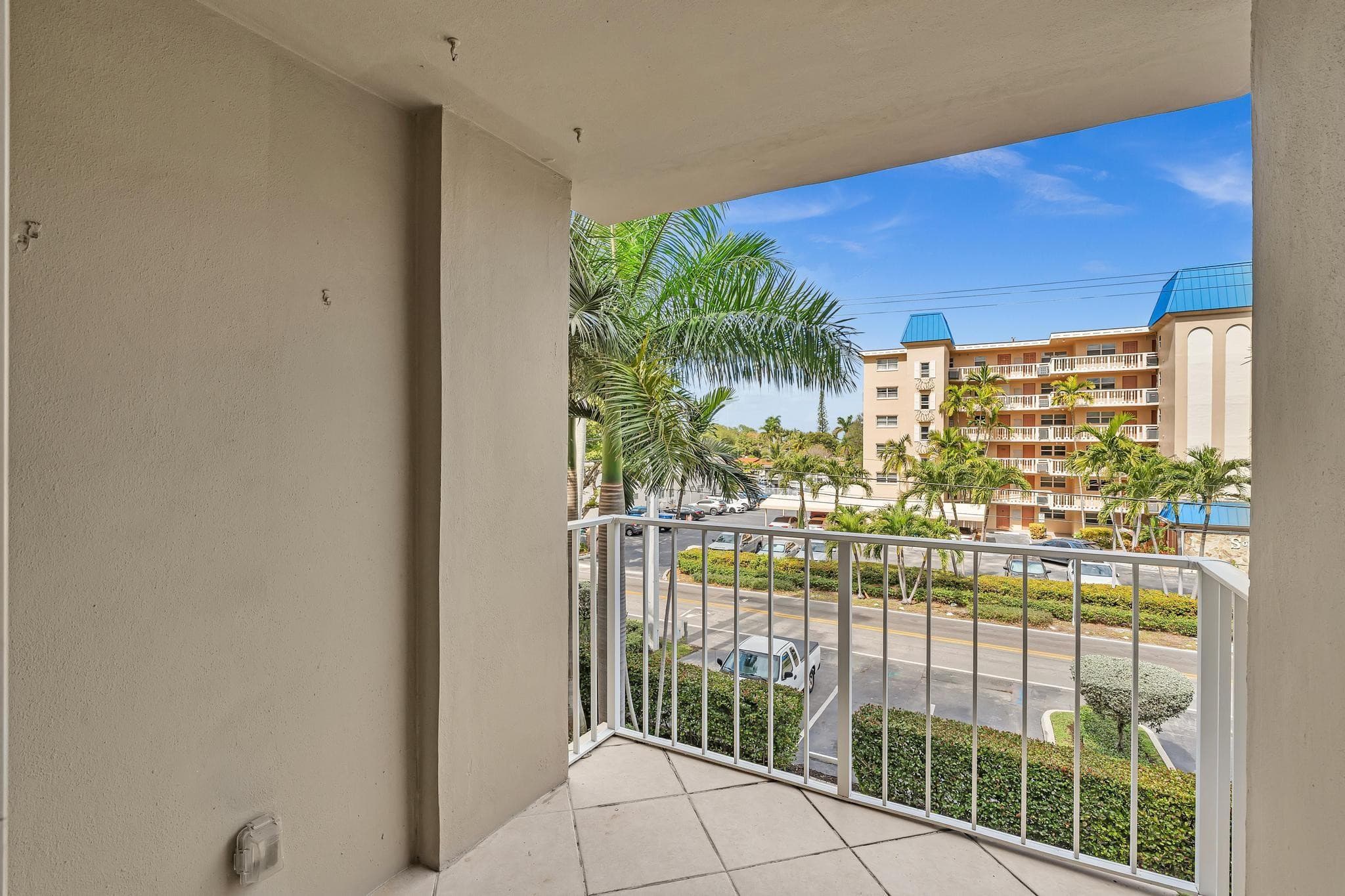 1600 SE 15th Street 305, Fort Lauderdale, FL 33316 — photo 17 of 57