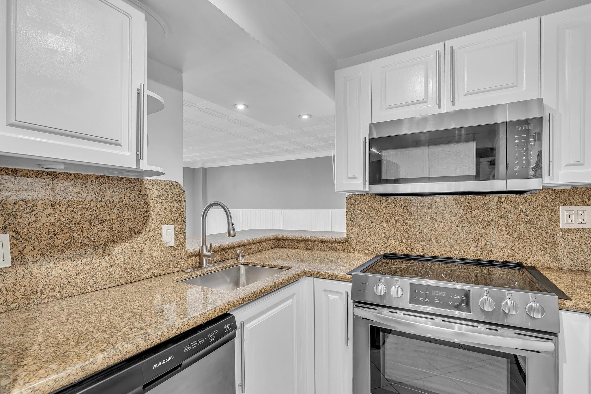 1600 SE 15th Street 305, Fort Lauderdale, FL 33316 — photo 28 of 57