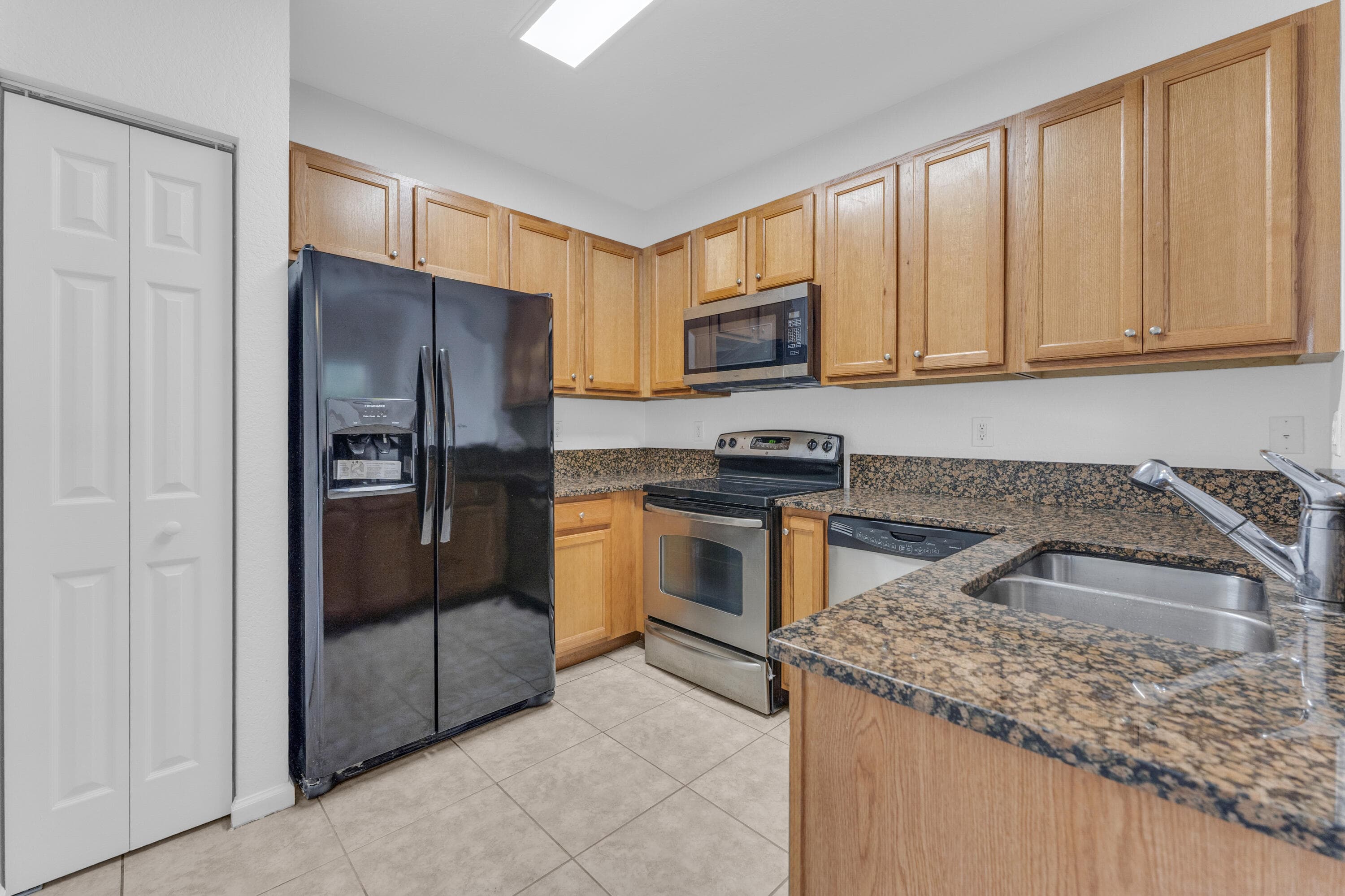 2768 SW 120th Terrace 1003, Miramar, FL 33025 — photo 5 of 25
