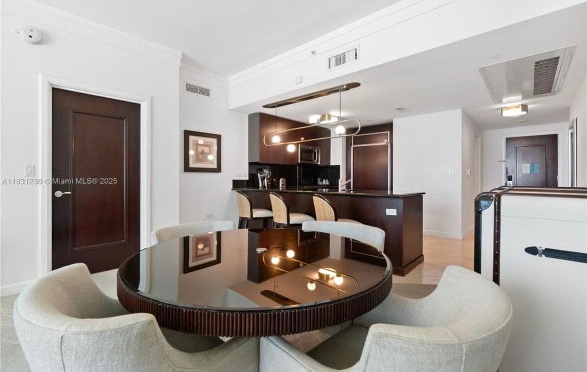 4391 Collins Avenue Unit 623, Miami Beach, FL 33140 — photo 6 of 24