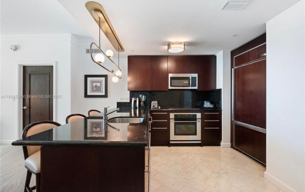 4391 Collins Avenue Unit 623, Miami Beach, FL 33140 — photo 9 of 24