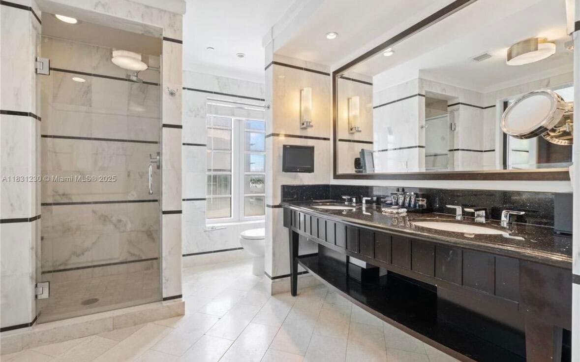4391 Collins Avenue Unit 623, Miami Beach, FL 33140 — photo 14 of 24