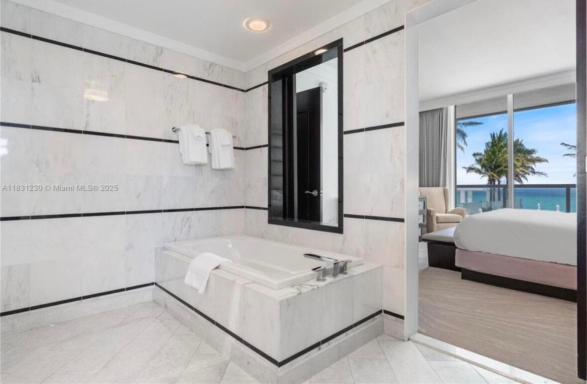 4391 Collins Avenue Unit 623, Miami Beach, FL 33140 — photo 15 of 24