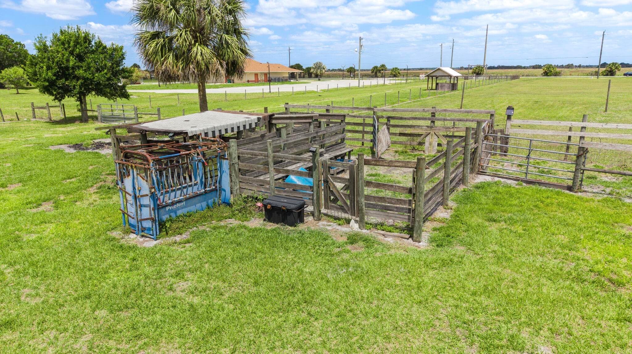 8164 Highway 70 W, Okeechobee, FL 34972 — photo 9 of 24