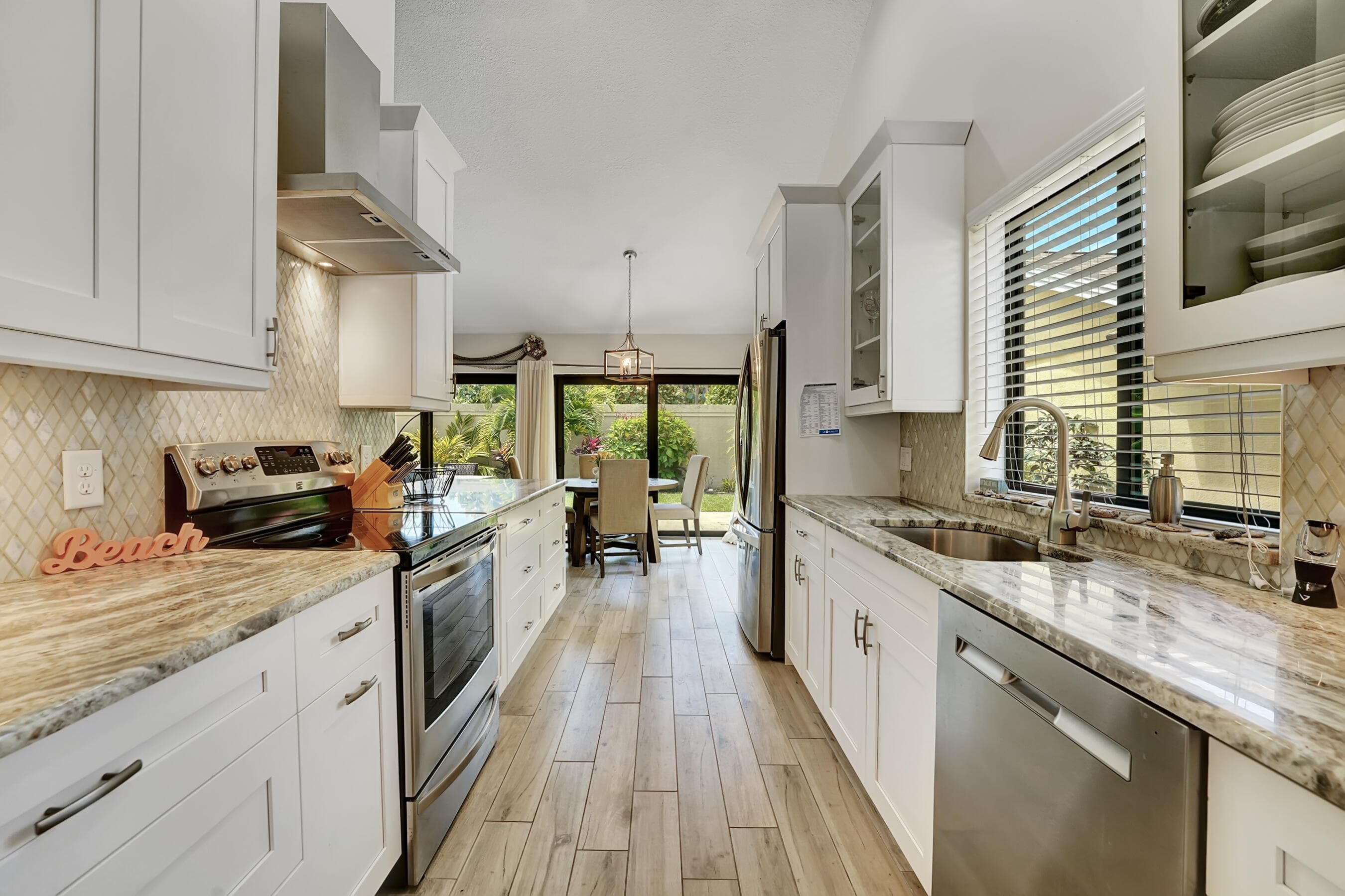 118 Ridge Road, Jupiter, FL 33477 — photo 5 of 27