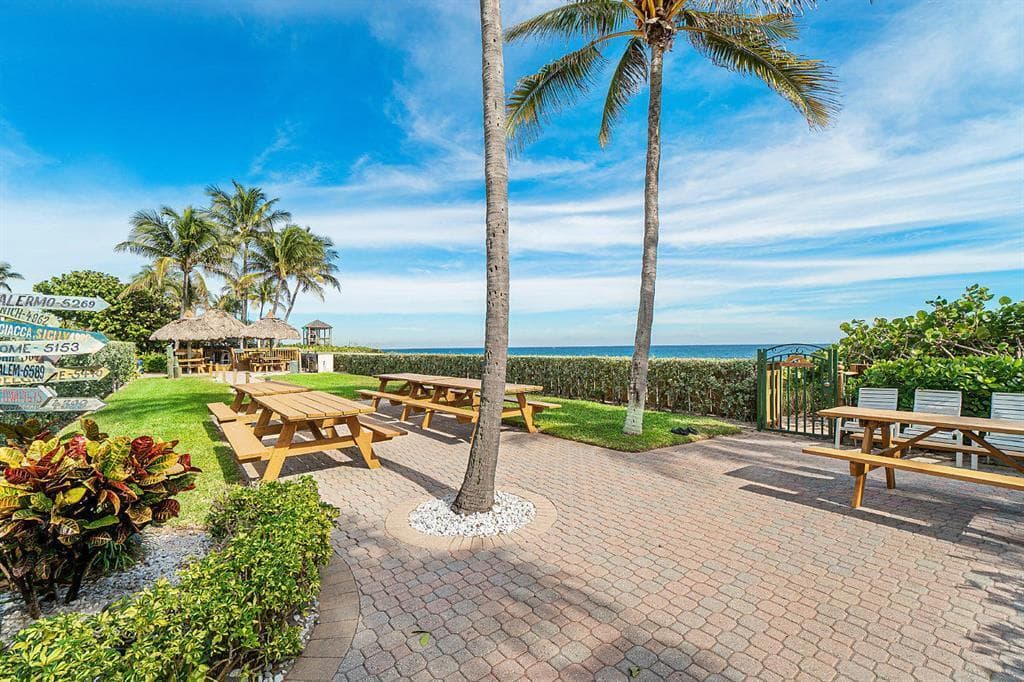 800 SE 20th Avenue 407, Deerfield Beach, FL 33441 — photo 23 of 31