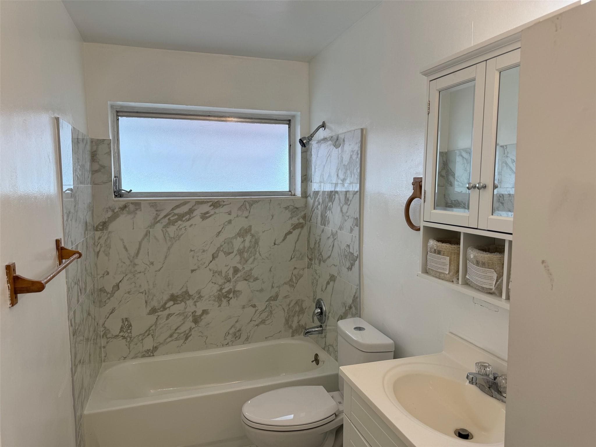 4564 NW 16th Avenue, Tamarac, FL 33309 — photo 4 of 5