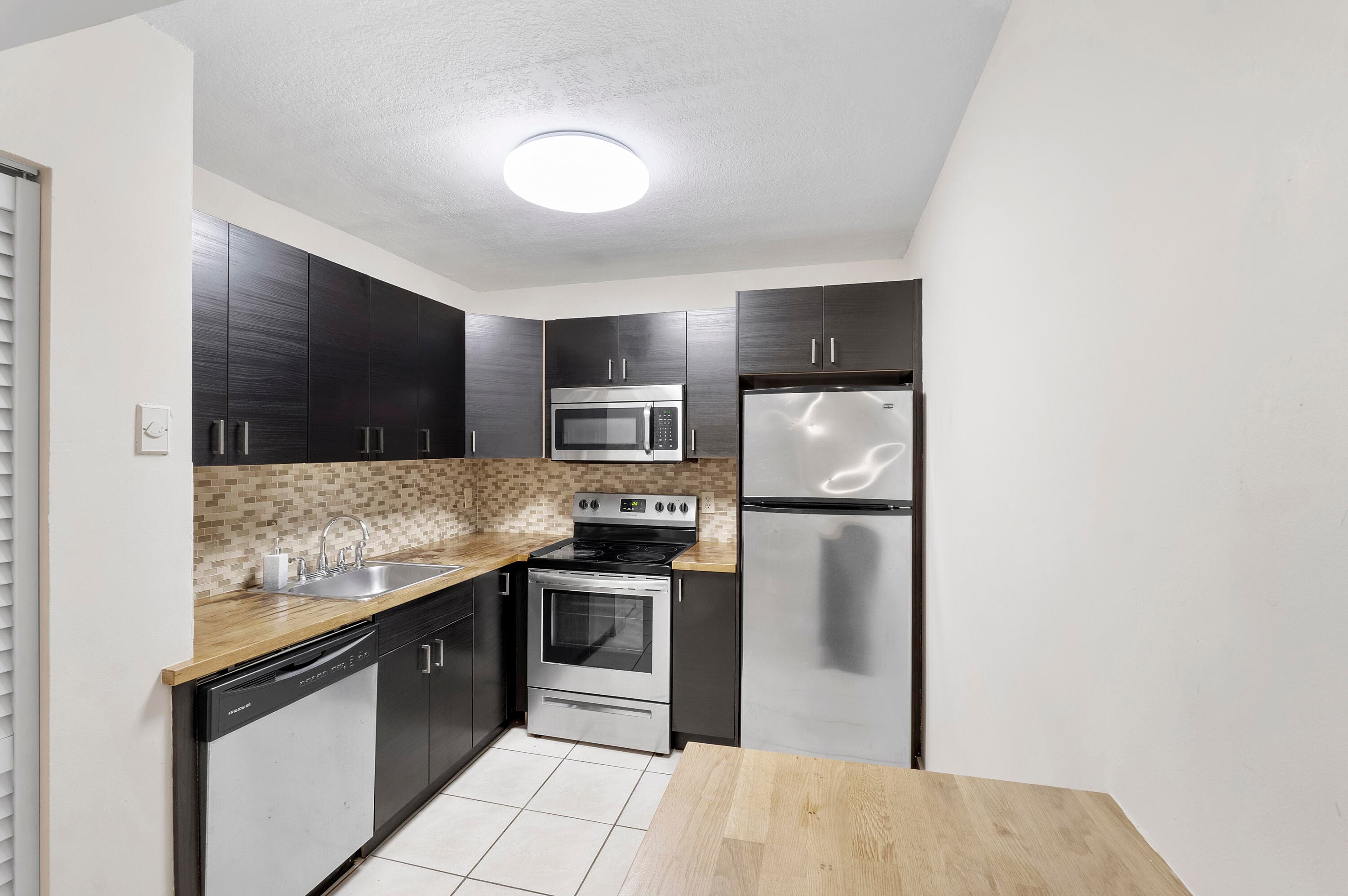 10710 Royal Palm Boulevard 2-2, Coral Springs, FL 33065 — photo 5 of 13