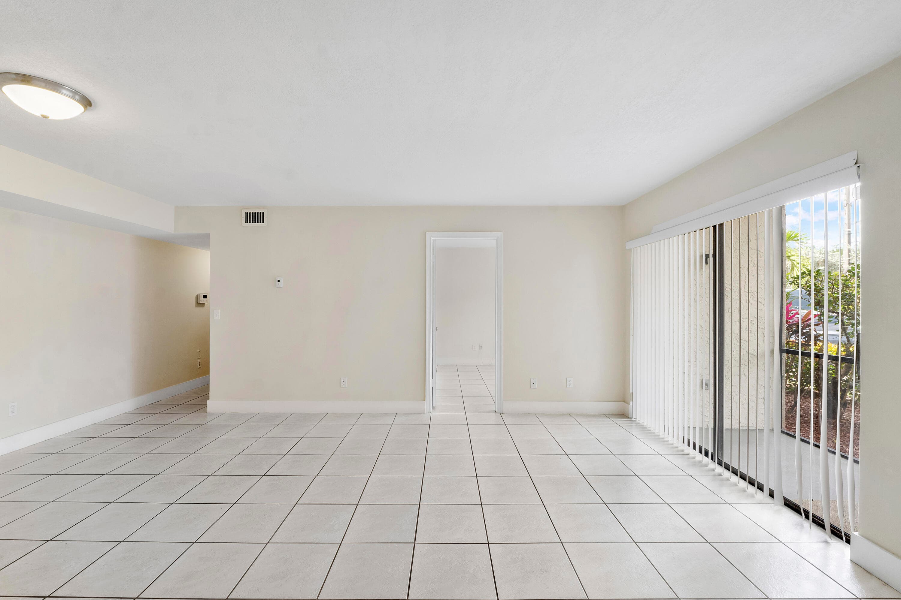 10710 Royal Palm Boulevard 2-2, Coral Springs, FL 33065 — photo 4 of 13