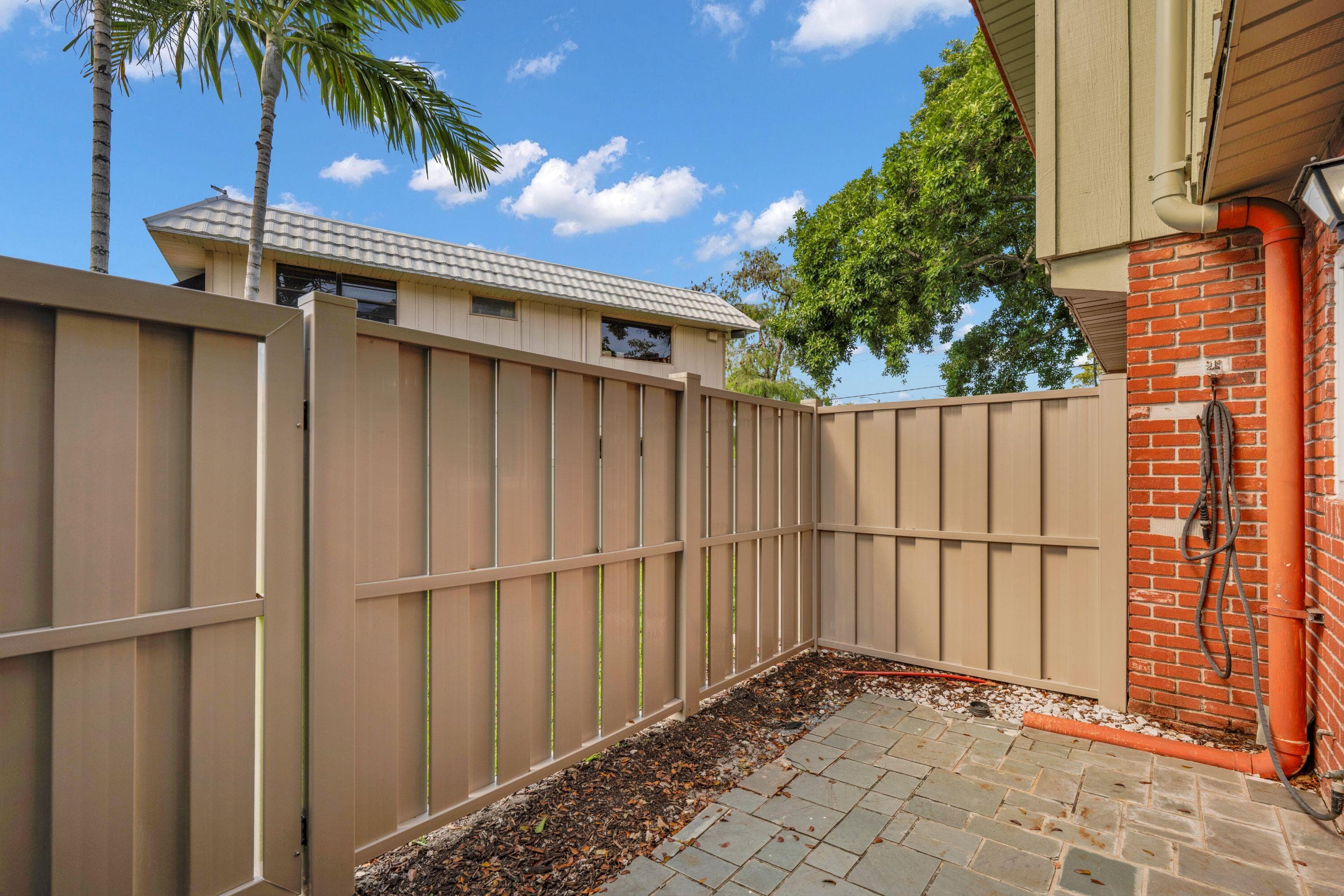 16 NE 20th Court B8, Wilton Manors, FL 33305 — photo 12 of 22