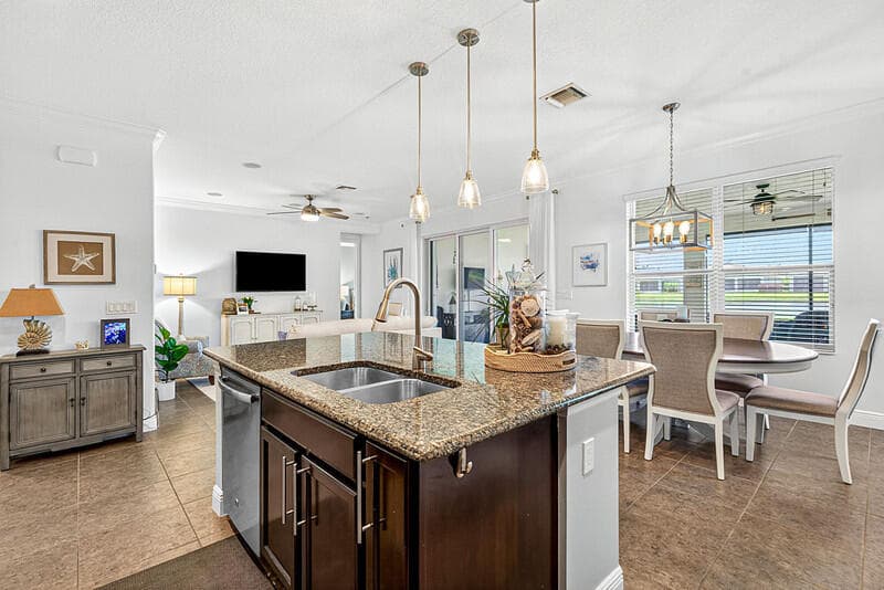 11784 SW Mountain Ash Circle SW, Port St. Lucie, FL 34987 — photo 12 of 52