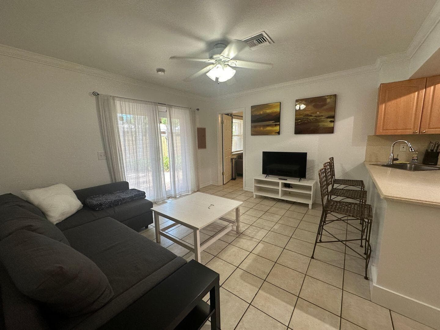 740 NE 37th Street Unit B, Oakland Park, FL 33334 — photo 7 of 27