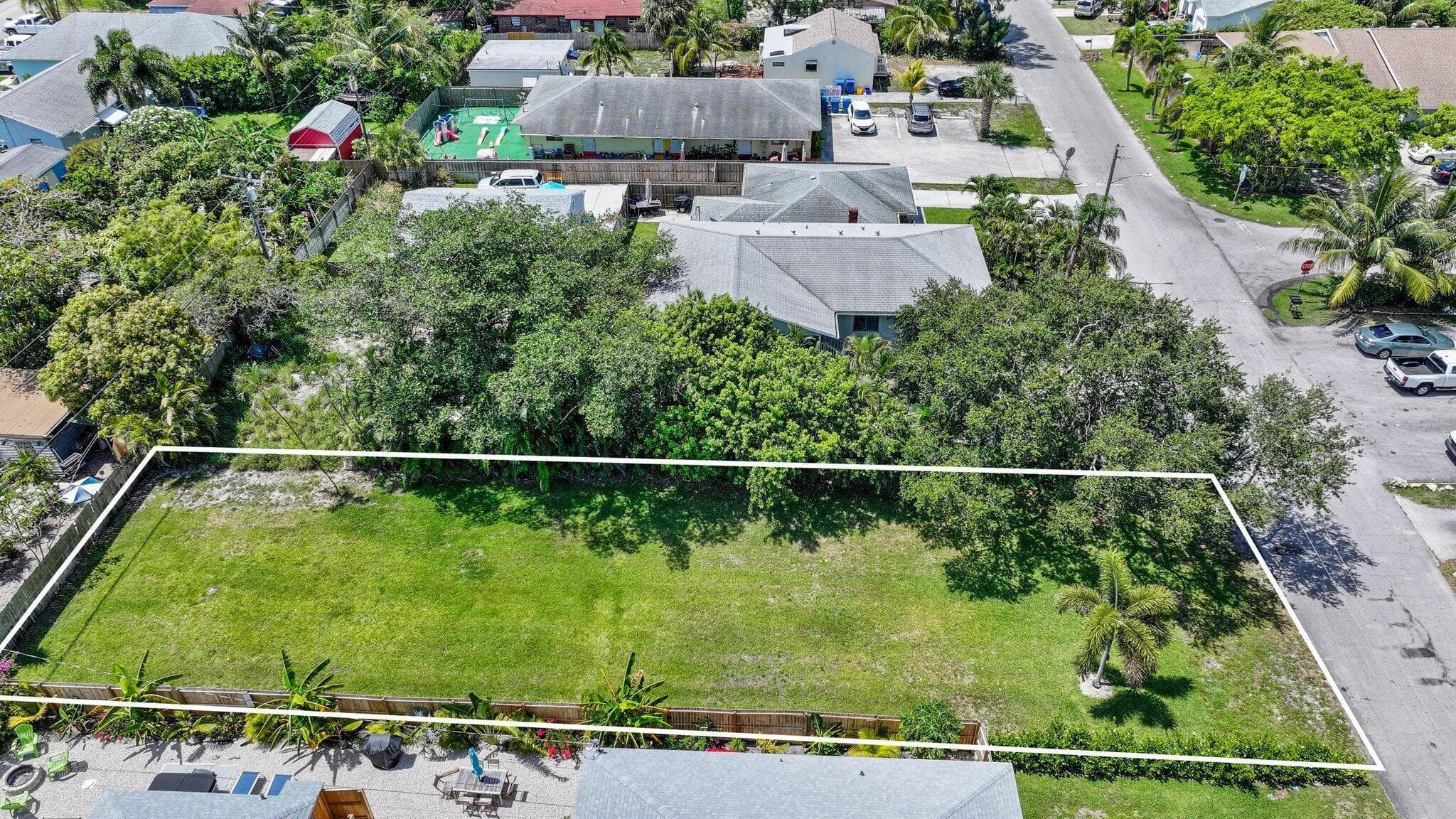 614 N 5th Street, Lantana, FL 33462 — photo 6 of 13