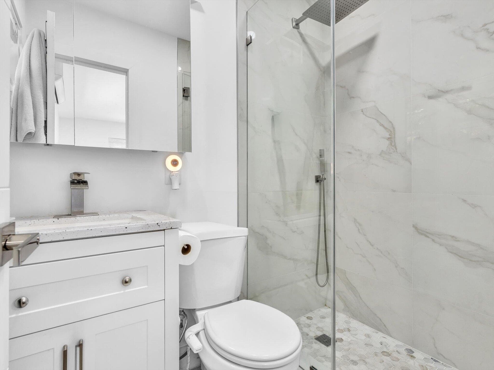 2003 N 42nd Avenue, Hollywood, FL 33021 — photo 18 of 49