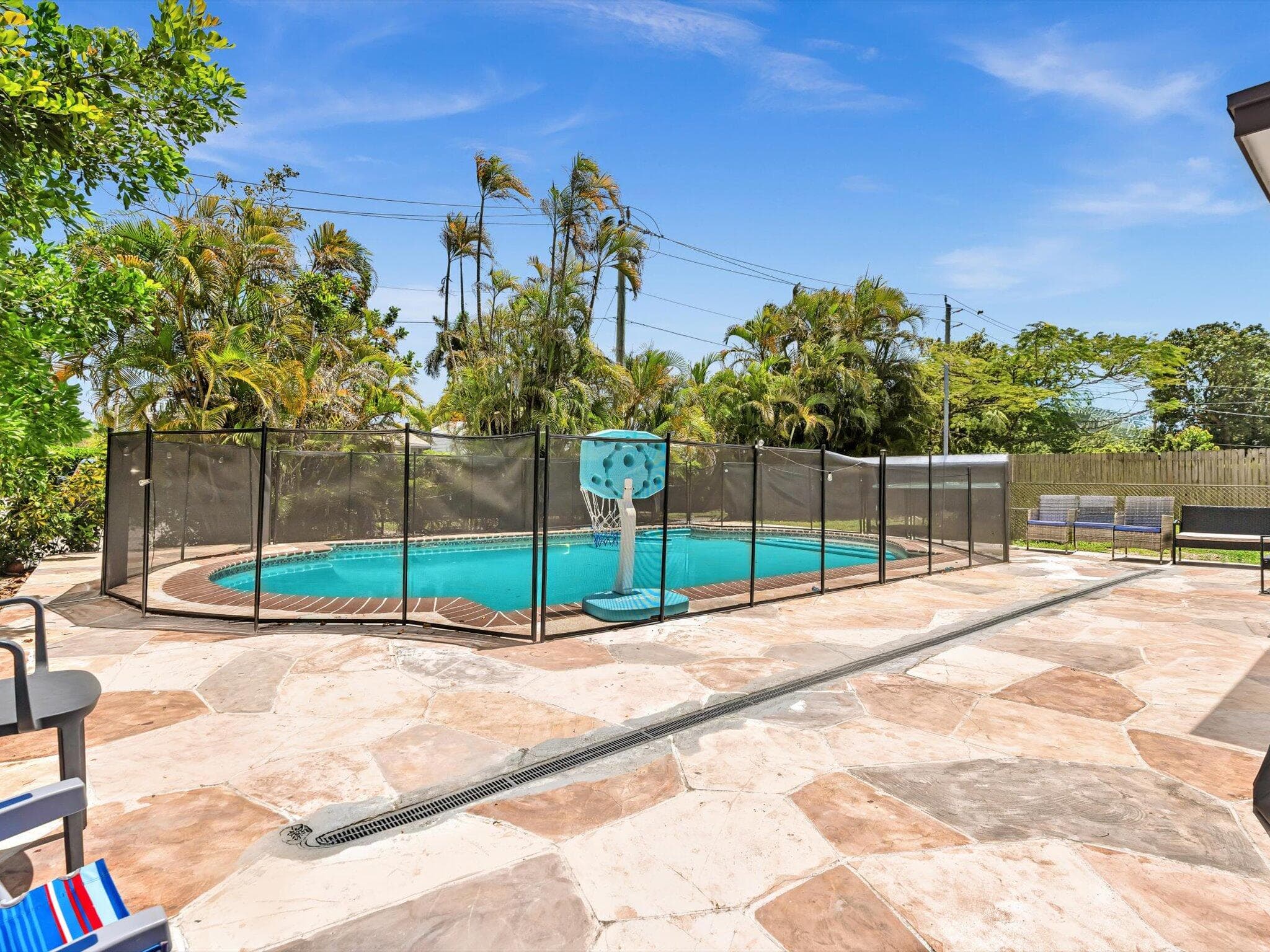 2003 N 42nd Avenue, Hollywood, FL 33021 — photo 33 of 49