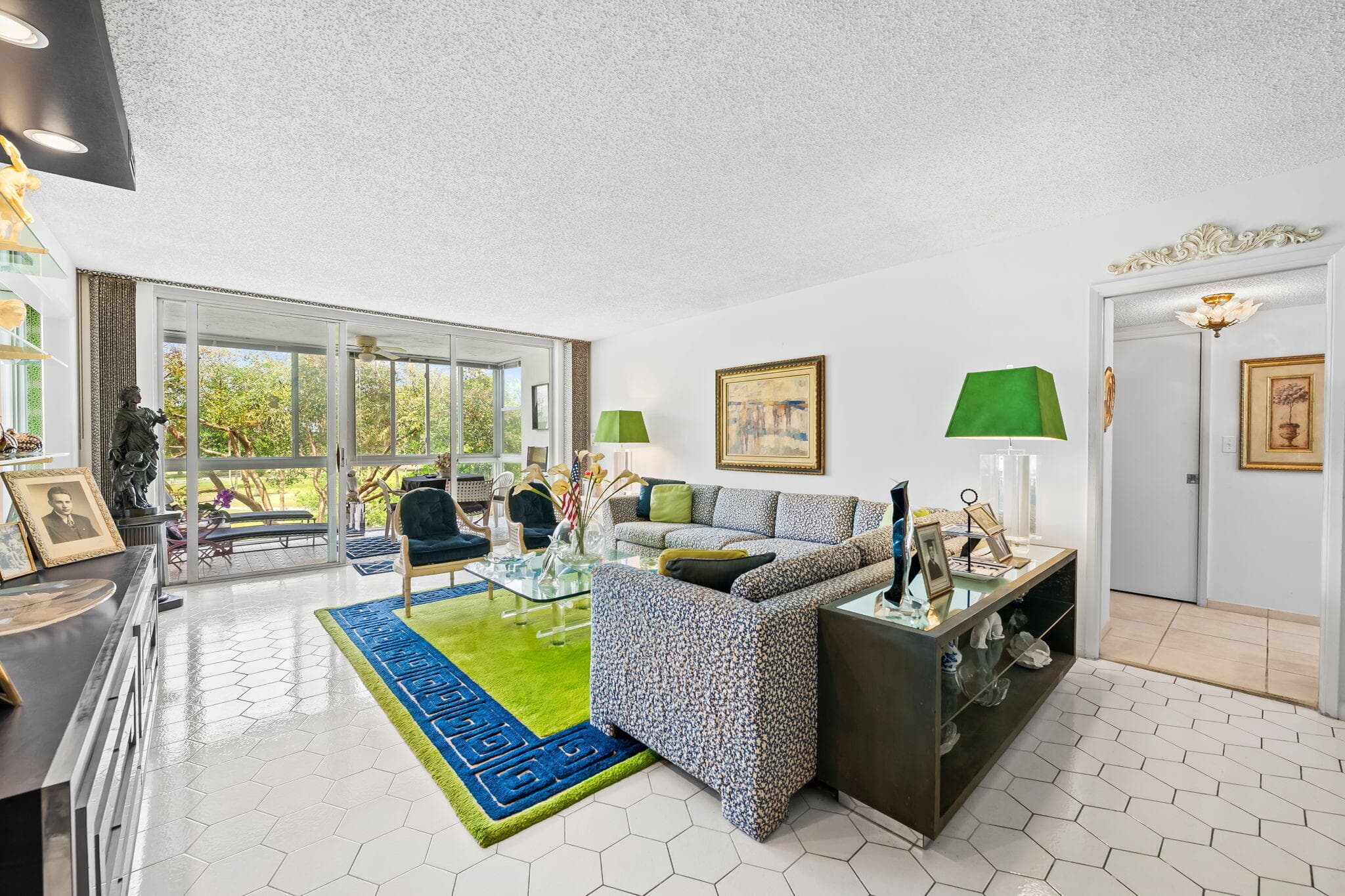 3960 Oaks Clubhouse Drive 304, Pompano Beach, FL 33069 — photo 8 of 22