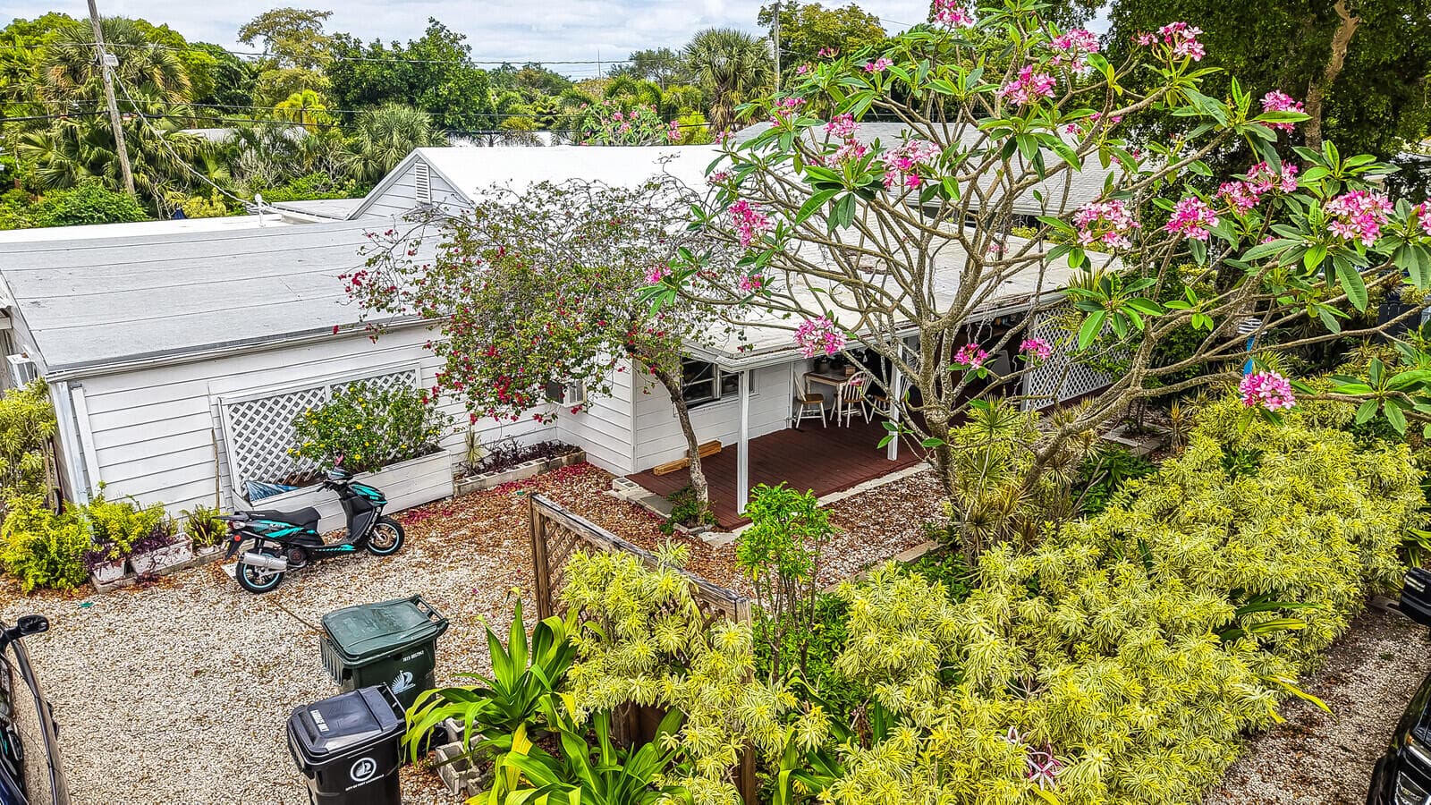 1005 NE 17th Street, Fort Lauderdale, FL 33305 — photo 1 of 61