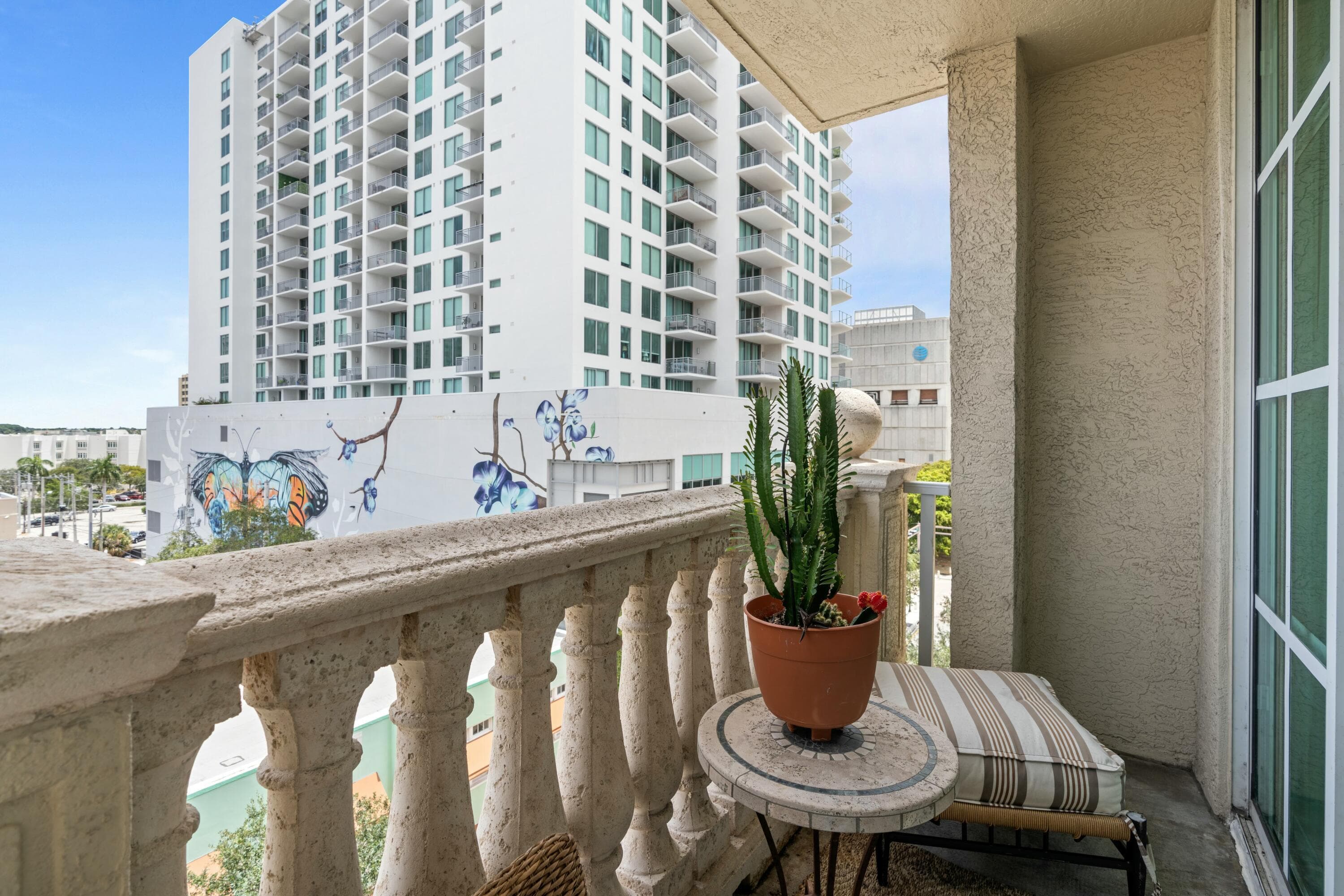 410 Evernia Street 502, West Palm Beach, FL 33401 — photo 12 of 17