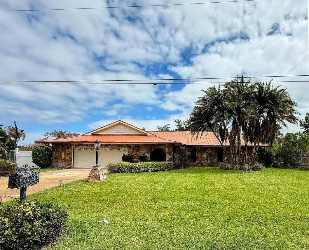 465 SE Naranja Avenue, Port St. Lucie, FL 34983 — photo 1 of 94