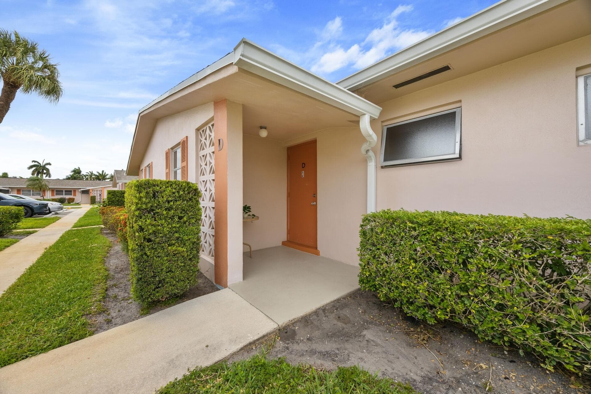2691 Dudley Dr Drive E D, West Palm Beach, FL 33415 — photo 1 of 21