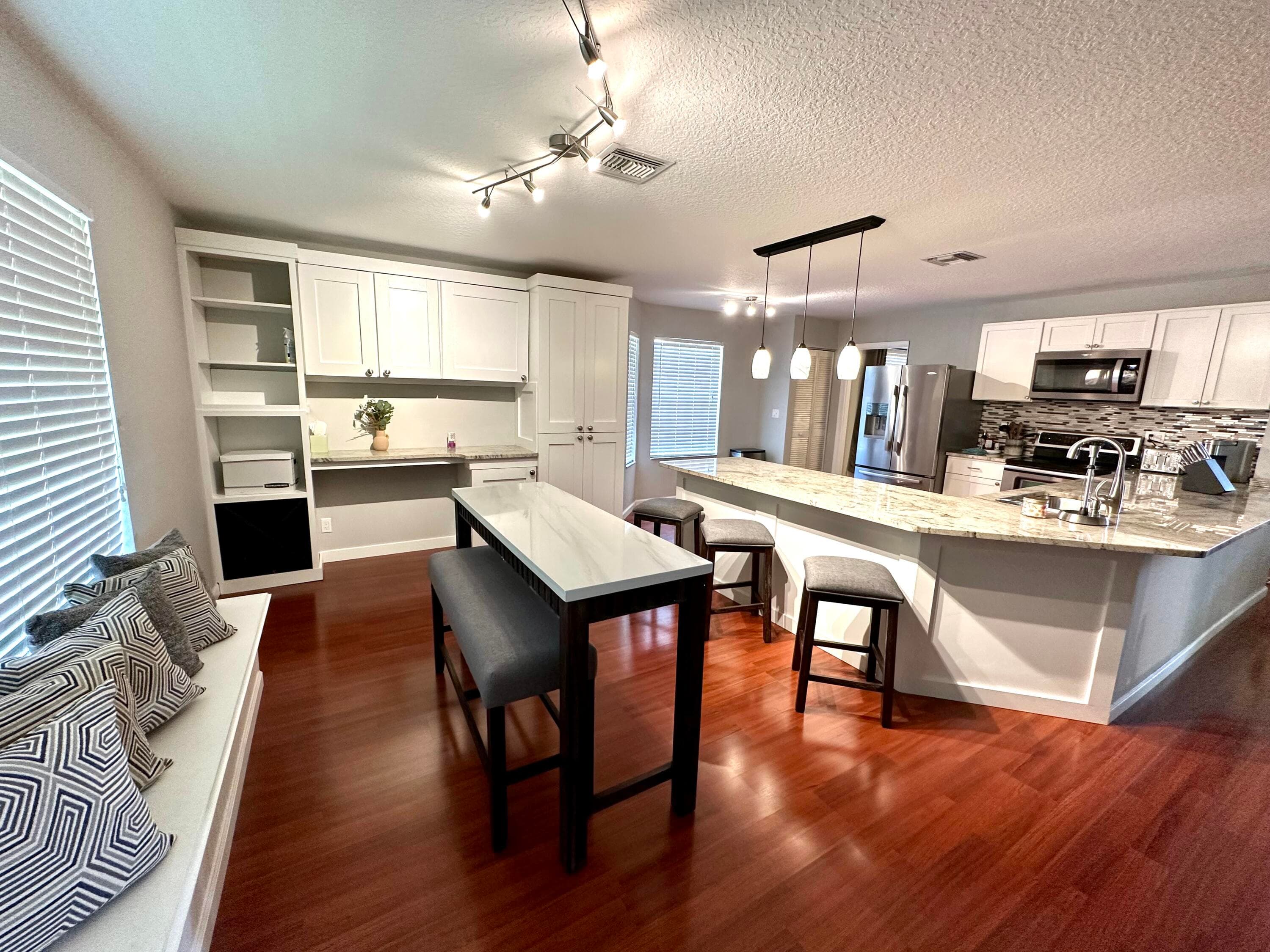 1000 Lake Breeze Drive, Wellington, FL 33414 — photo 4 of 25