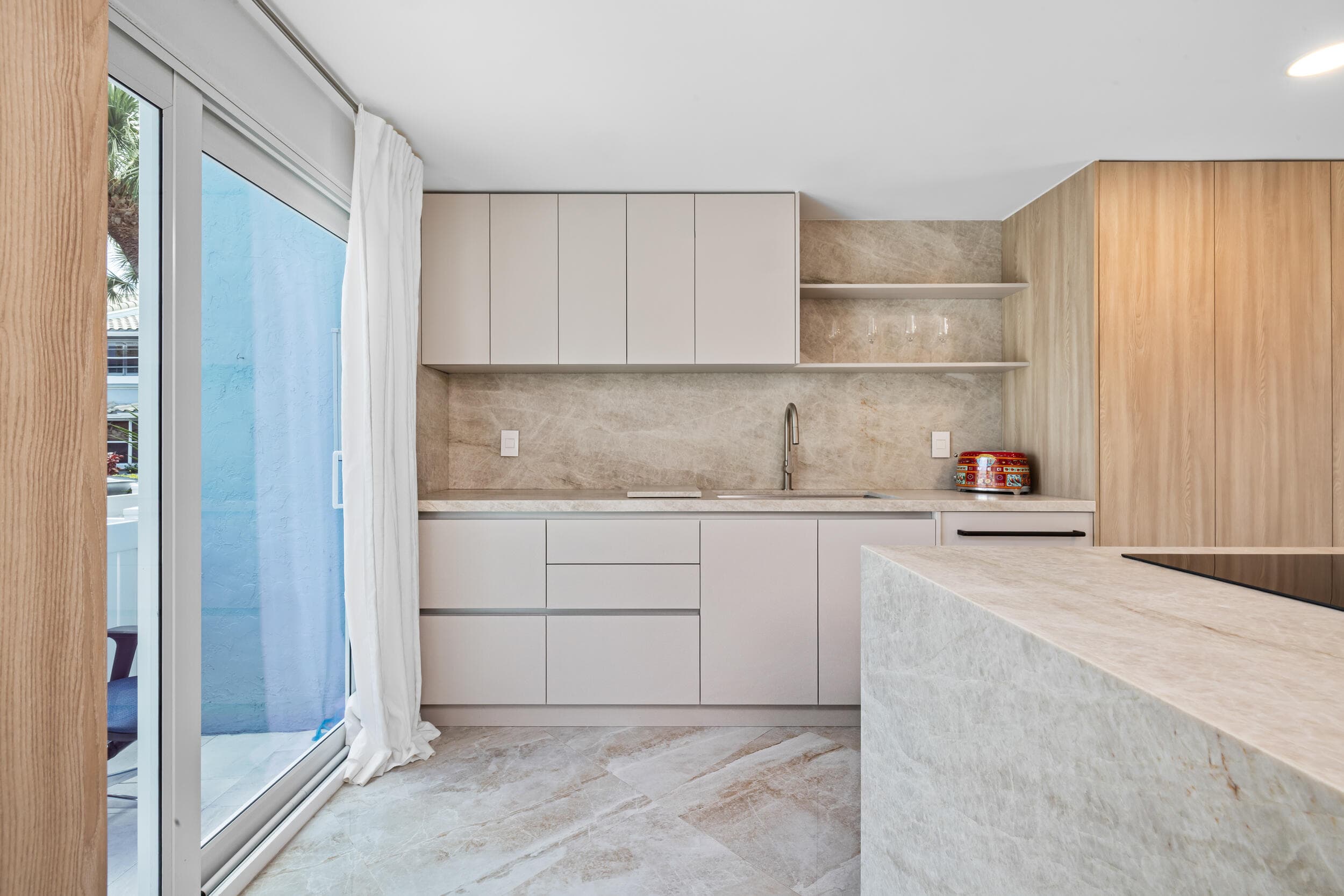 966 Jeffery Street, Boca Raton, FL 33487 — photo 4 of 56