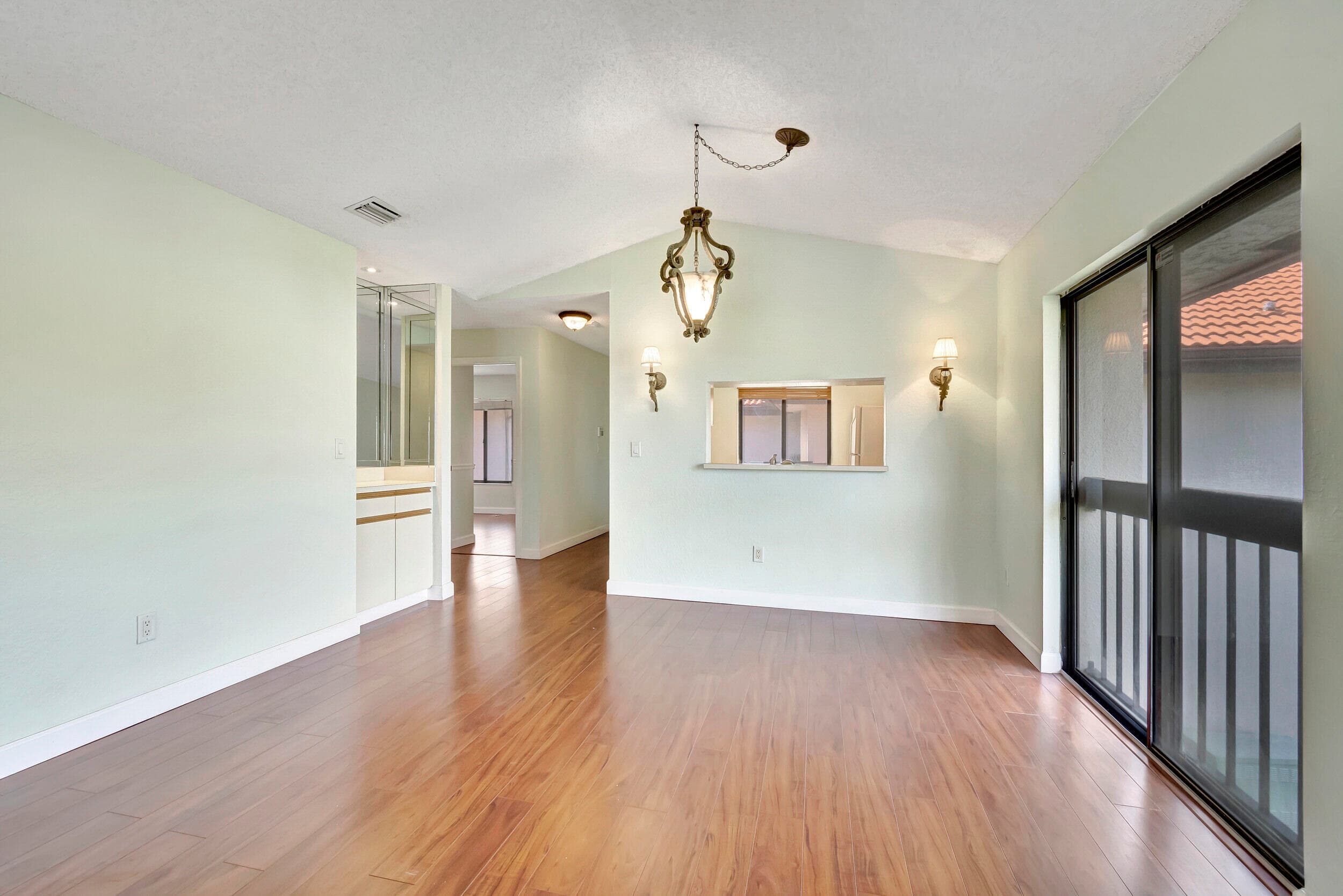 351 Club Circle 207, Boca Raton, FL 33487 — photo 4 of 28