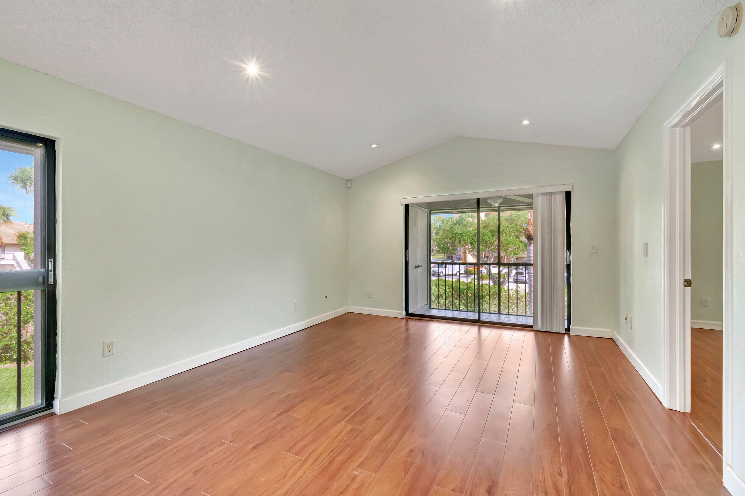 351 Club Circle 207, Boca Raton, FL 33487 — photo 6 of 28